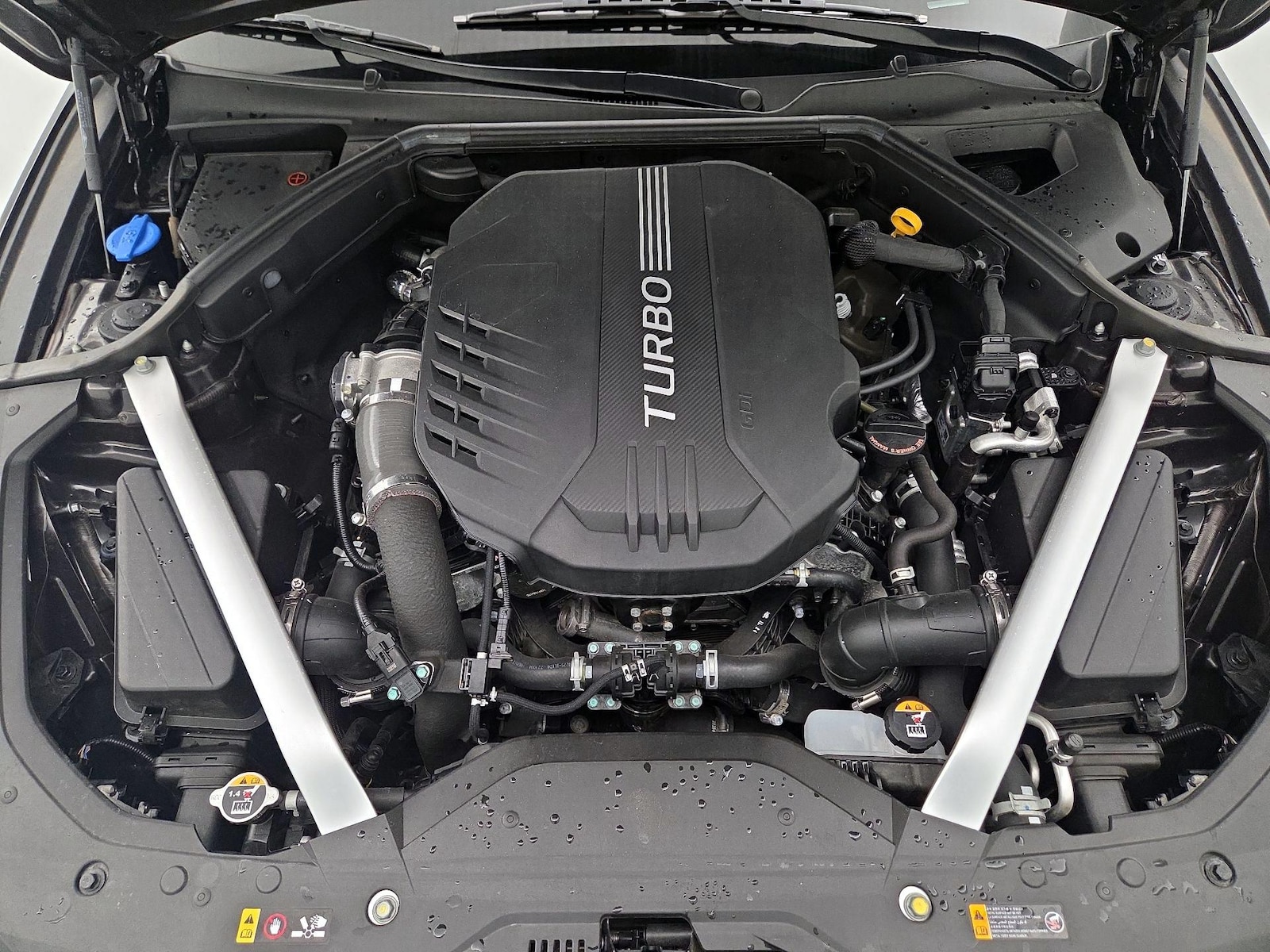 2023 GENESIS G70 Standard - Photo 24