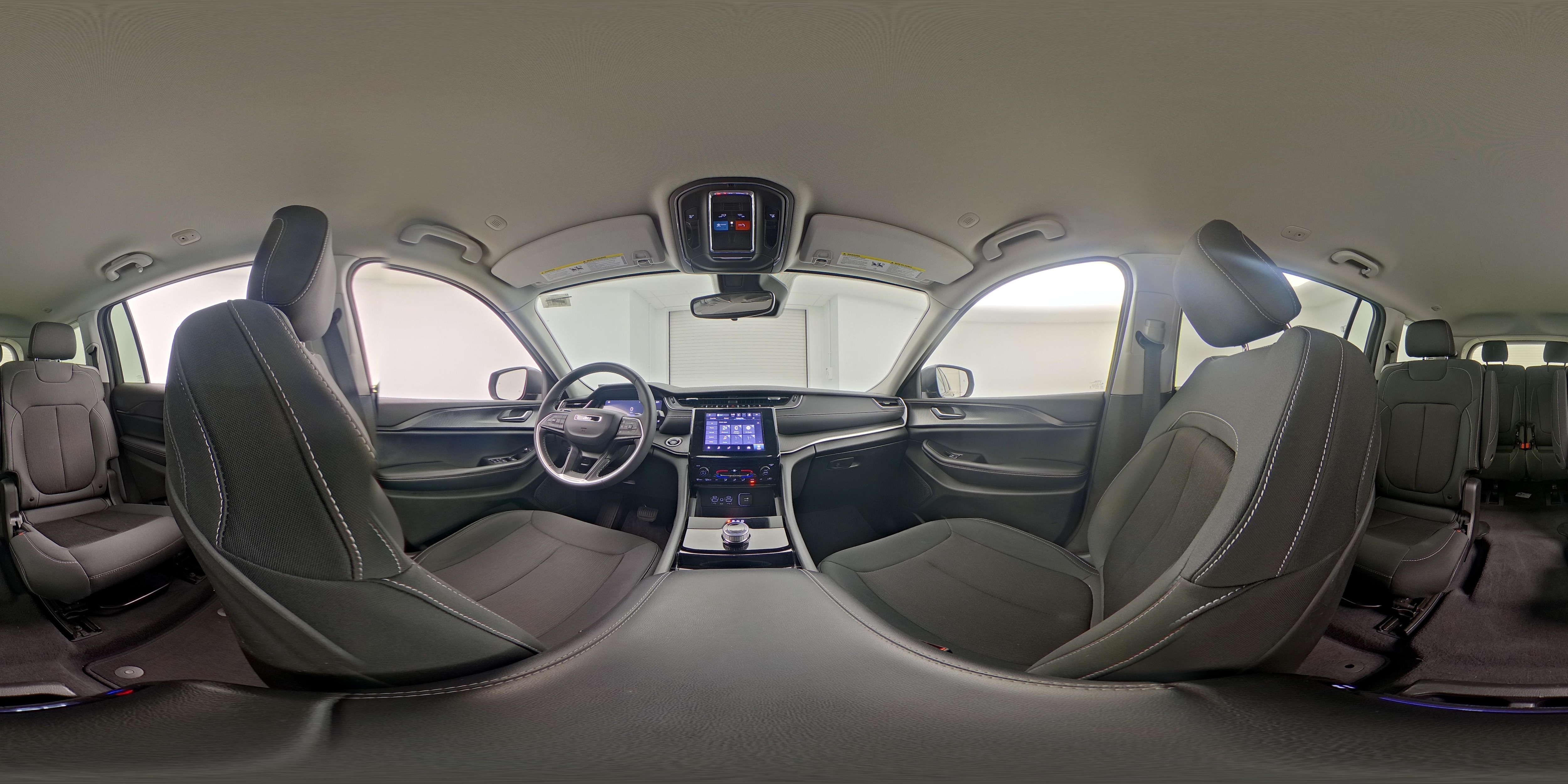 2023 Jeep Grand Cherokee L Laredo - Photo 25