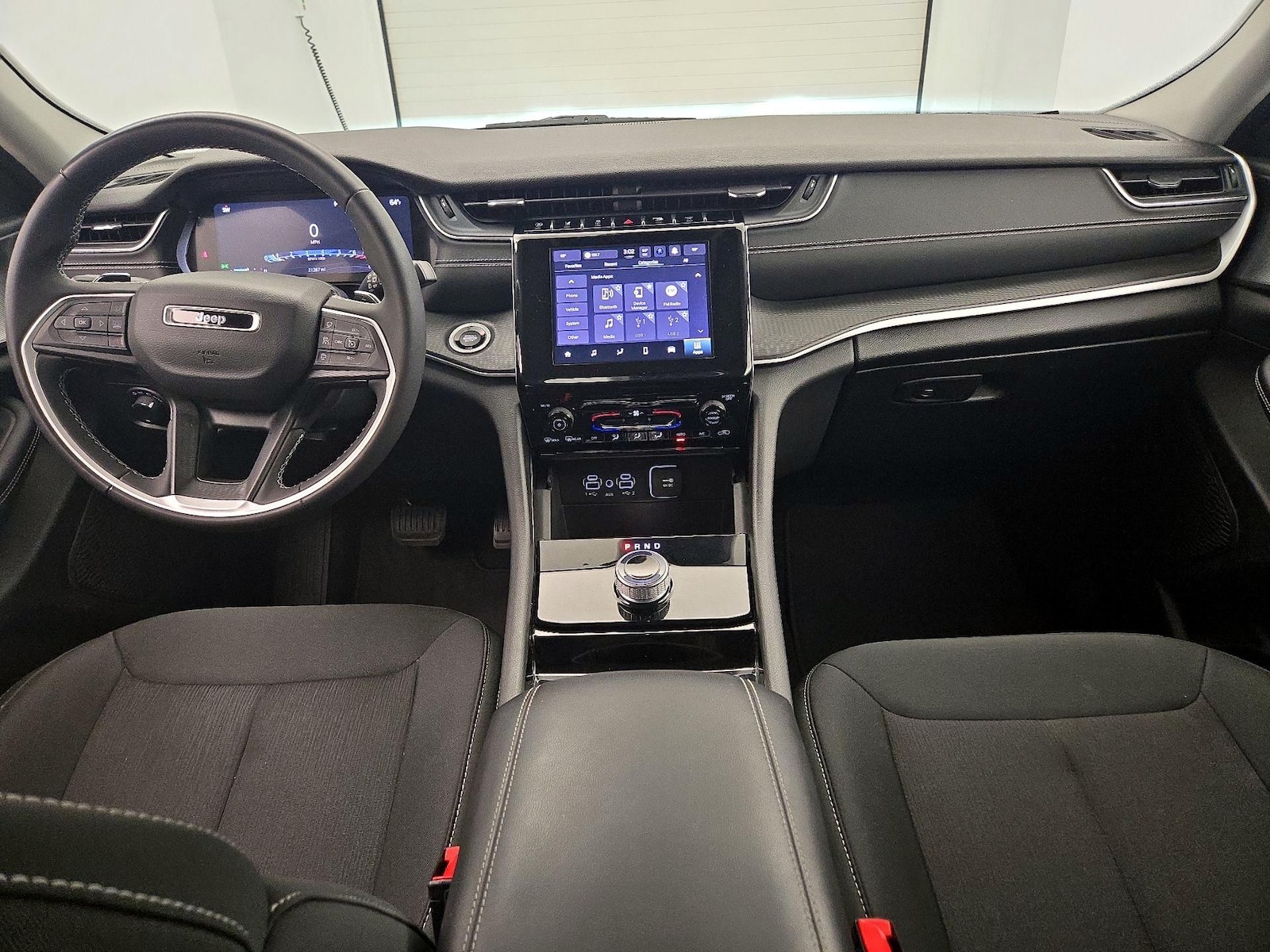 2023 Jeep Grand Cherokee L Laredo - Photo 10