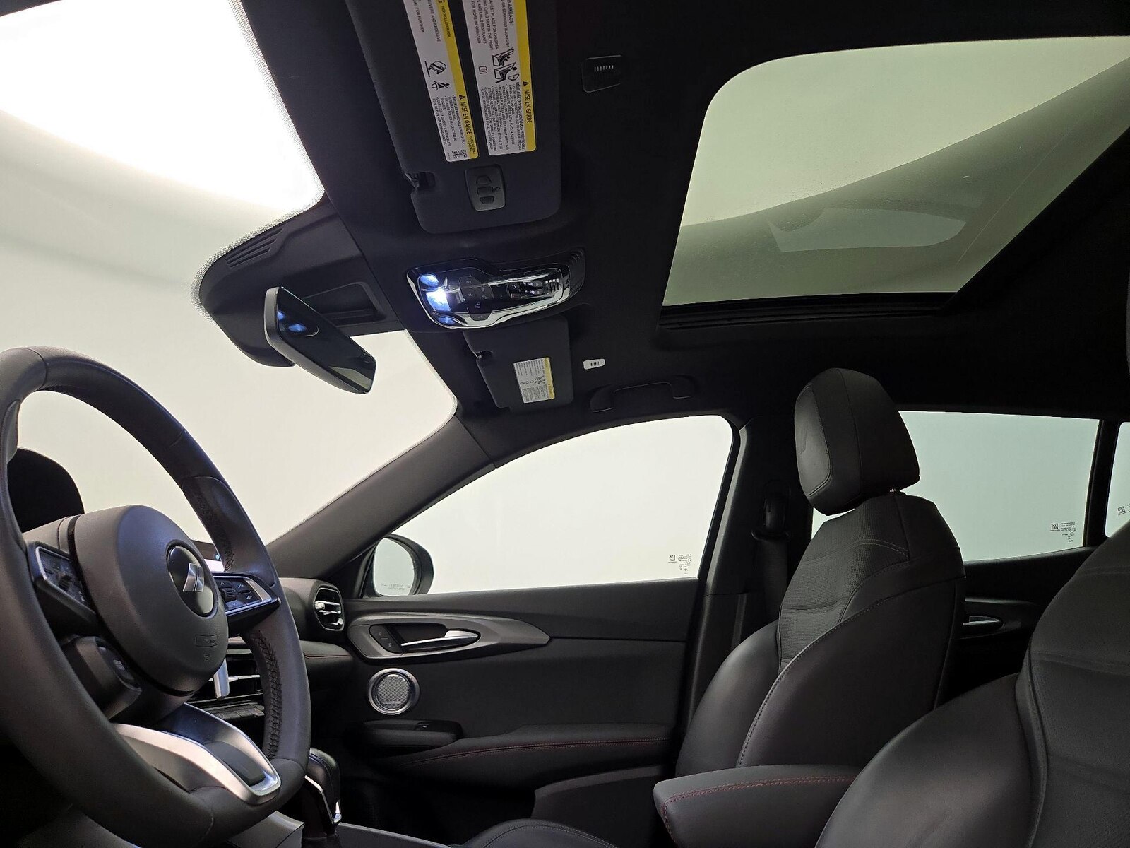 Sunroof(s) & Overhead Airbags