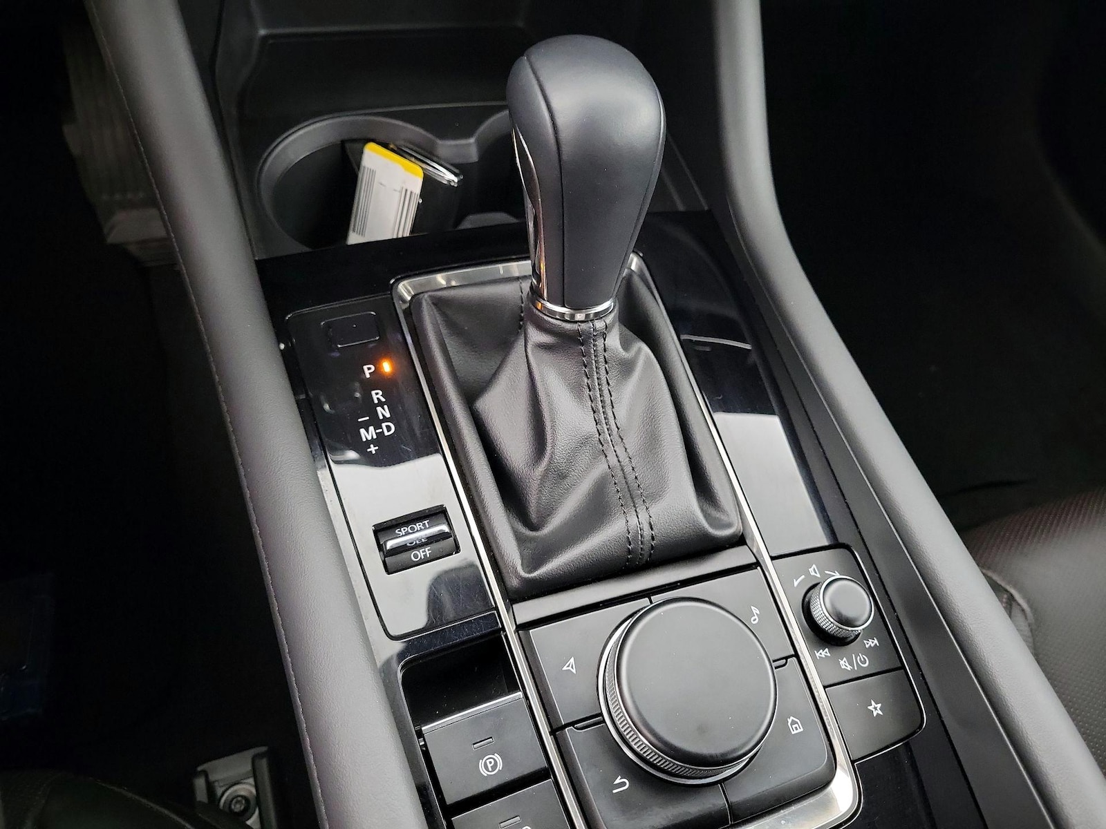 2021 Mazda Mazda3 Premium Plus - Photo 17