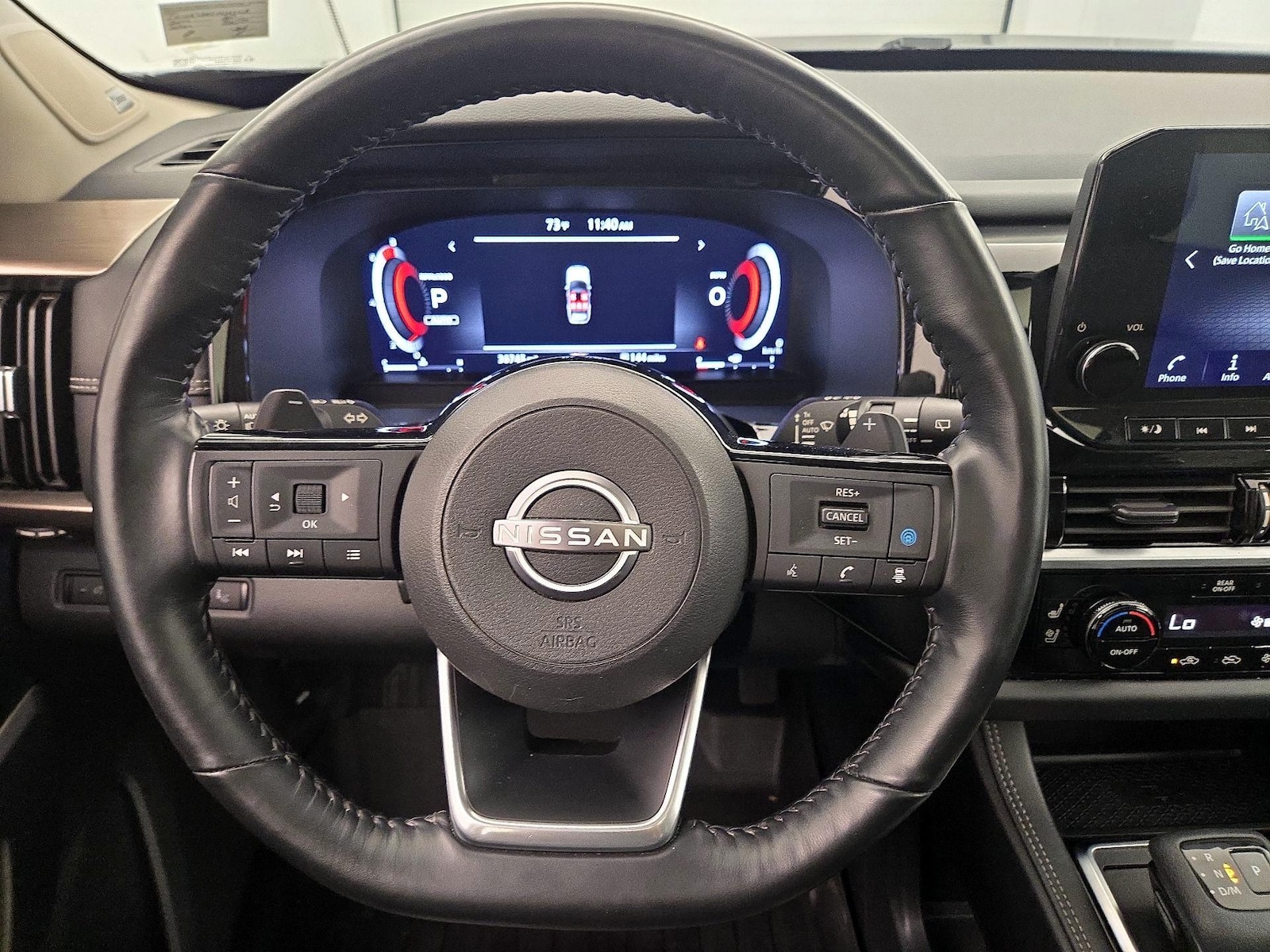 2023 Nissan Pathfinder Platinum - Photo 11