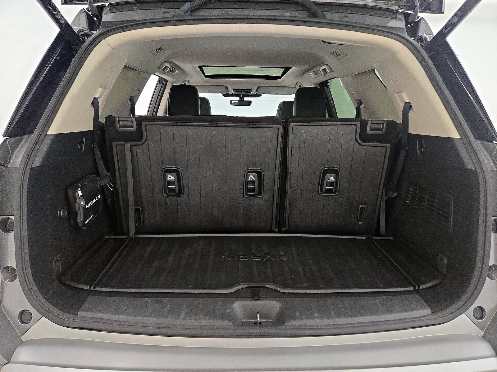 2023 Nissan Pathfinder Platinum - Photo 24