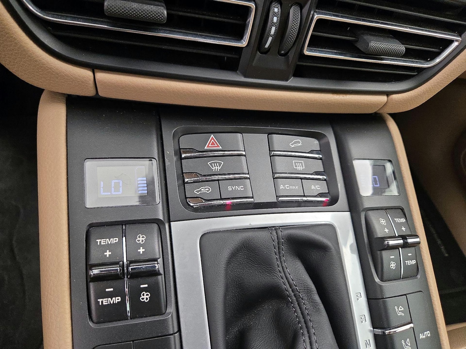 2020 Porsche Macan Base - Photo 18