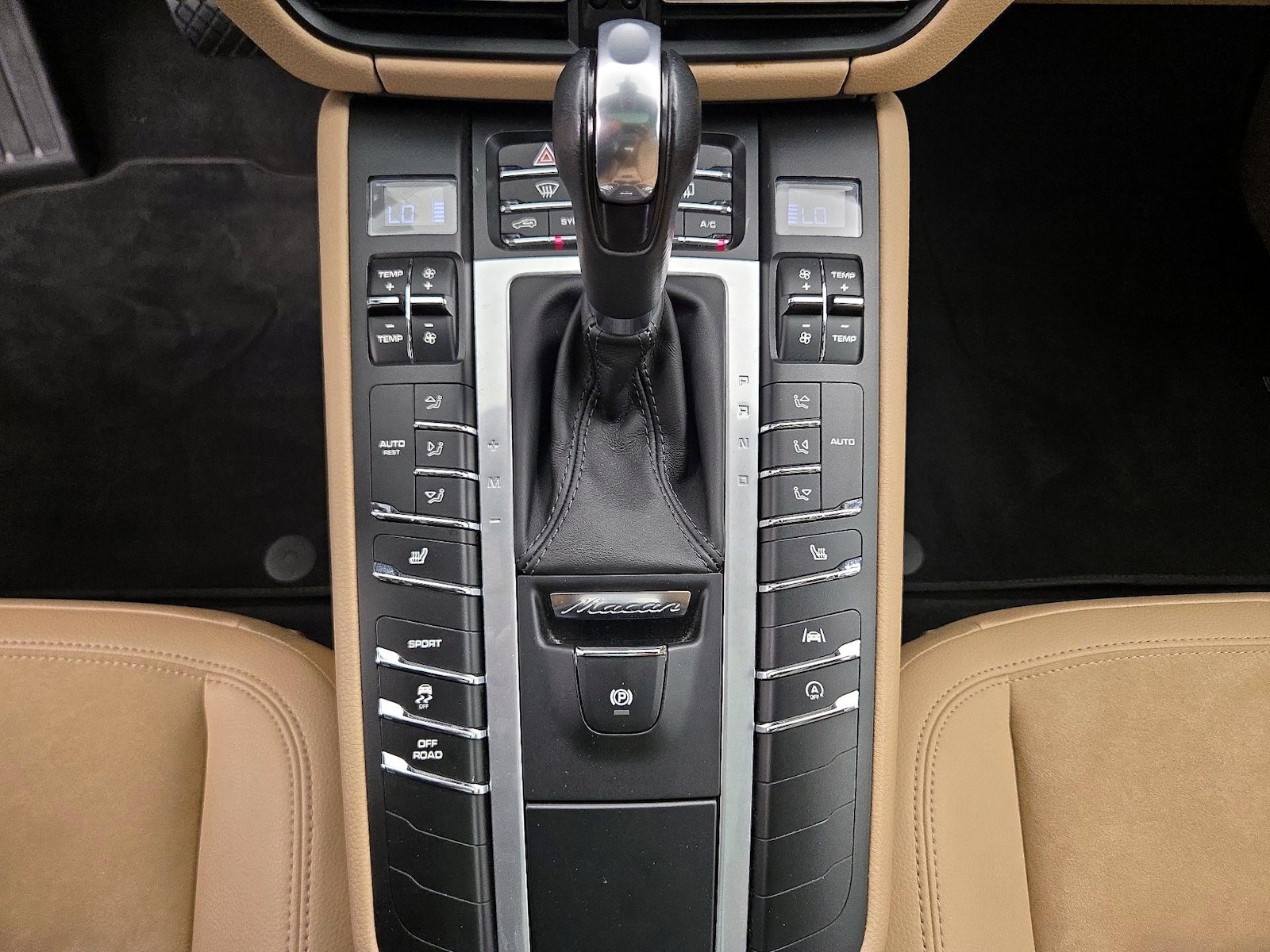 2020 Porsche Macan Base - Photo 19