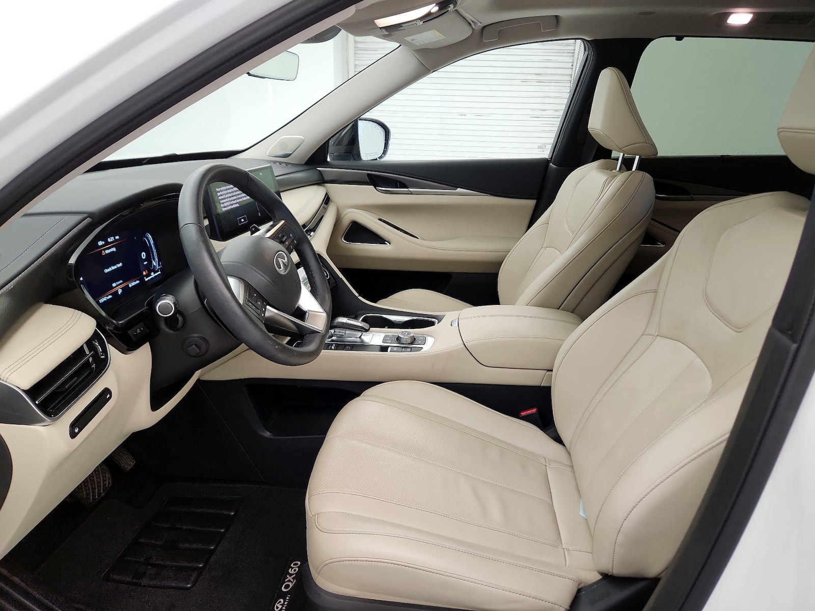 2025 INFINITI QX60 LUXE - Photo 12