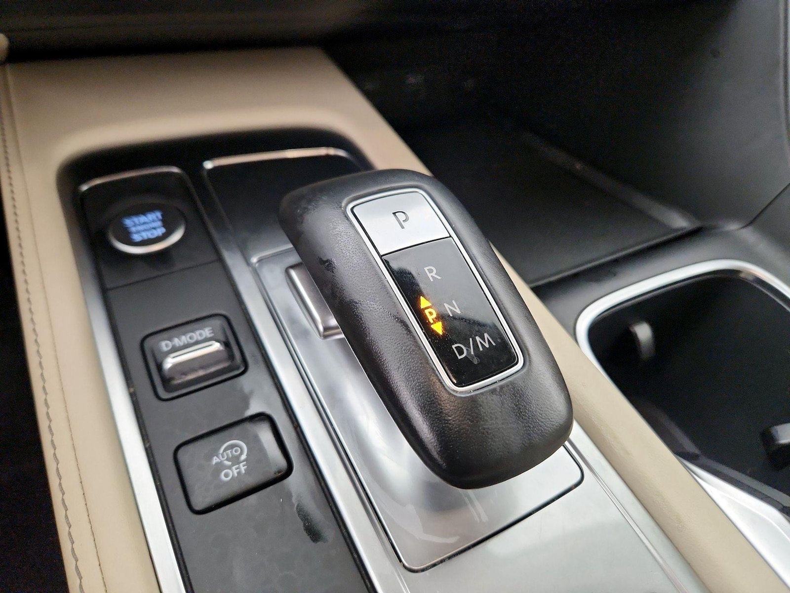 2025 INFINITI QX60 LUXE - Photo 17