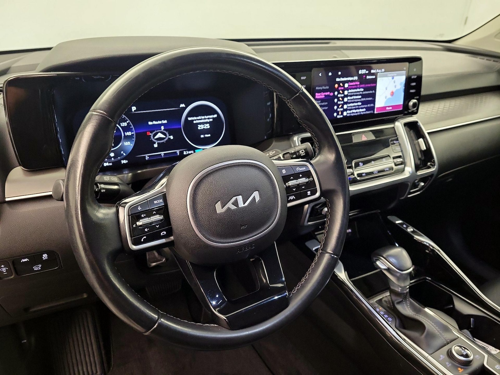 2023 Kia Sorento SX - Photo 10