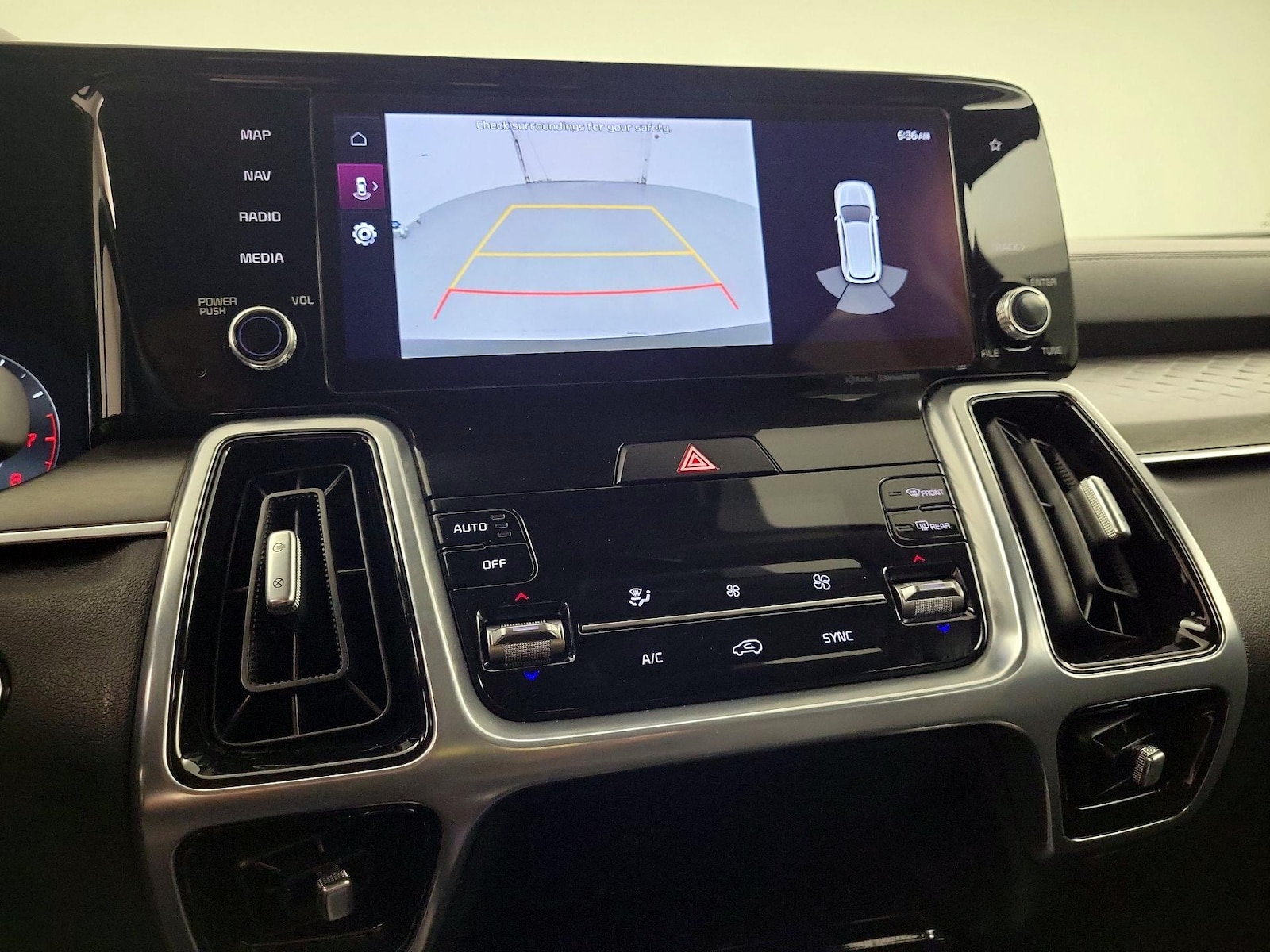 2023 Kia Sorento SX - Photo 15