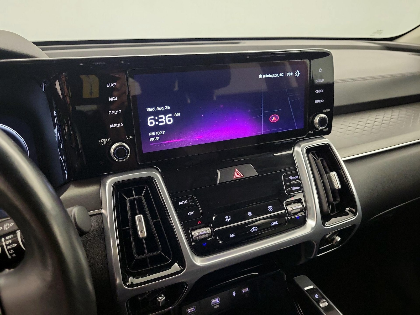 2023 Kia Sorento SX - Photo 16