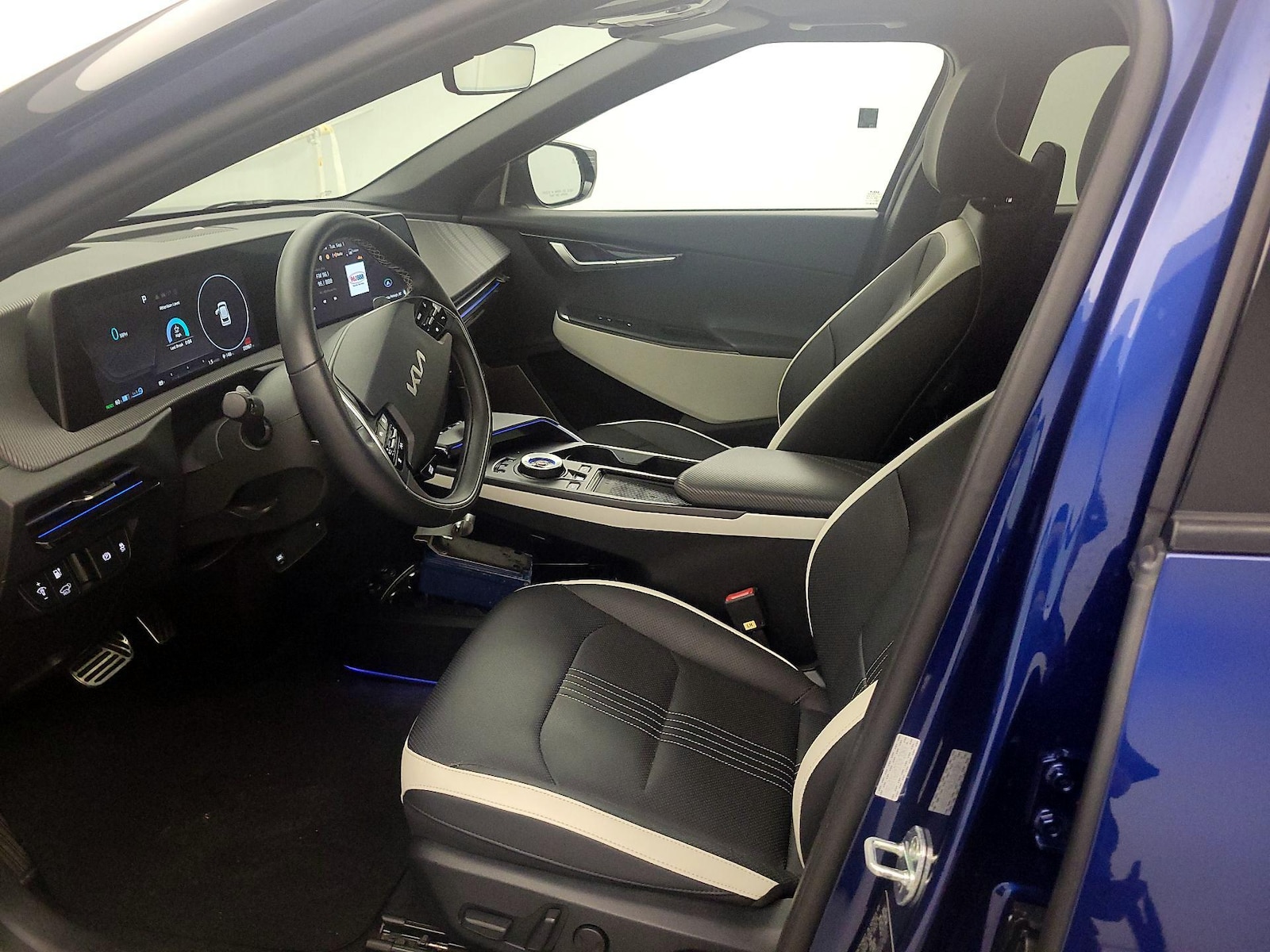 Front Seat Heaters & A/C Seat(s)