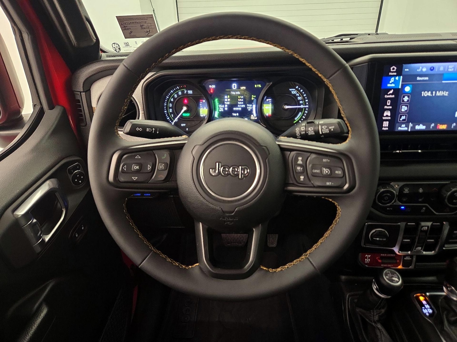 2024 Jeep Wrangler 4xe Willys 4XE - Photo 11
