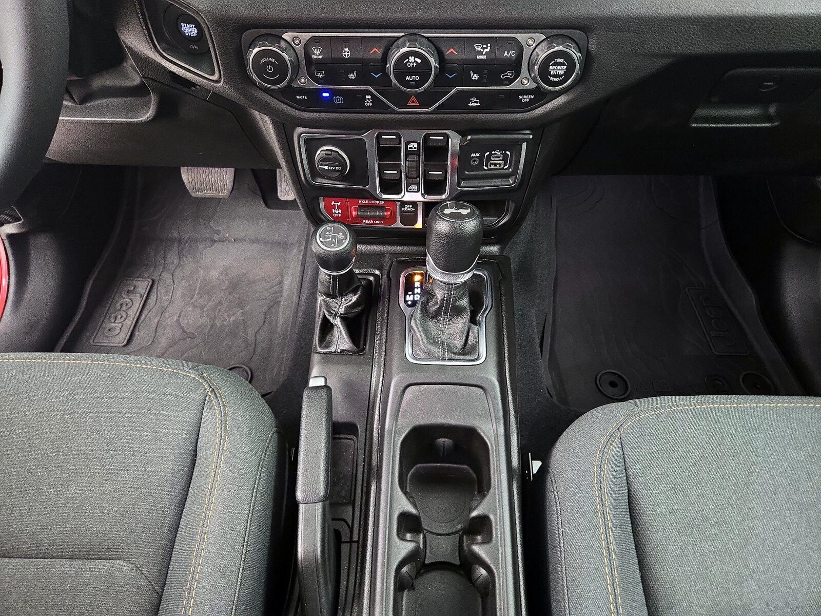 2024 Jeep Wrangler 4xe Willys 4XE - Photo 18