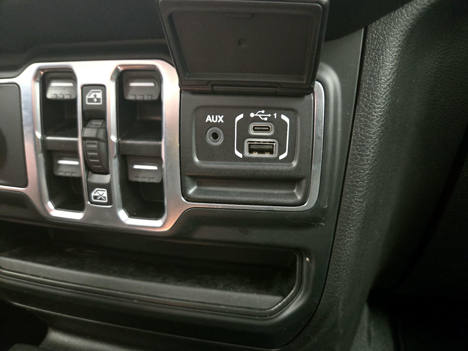 2024 Jeep Wrangler 4xe Sports S 4XE - Photo 19
