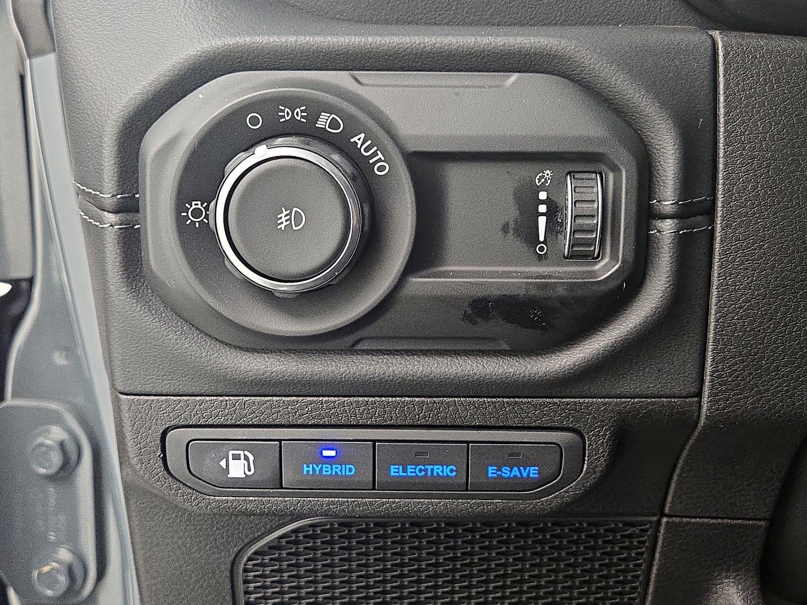 2024 Jeep Wrangler 4xe Sahara 4XE - Photo 14