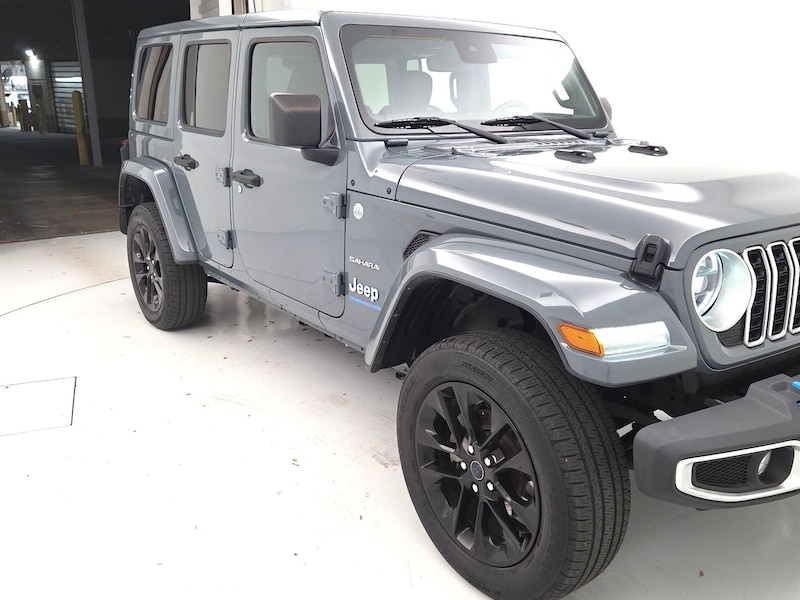 2024 Jeep Wrangler 4XE PHEV Sahara