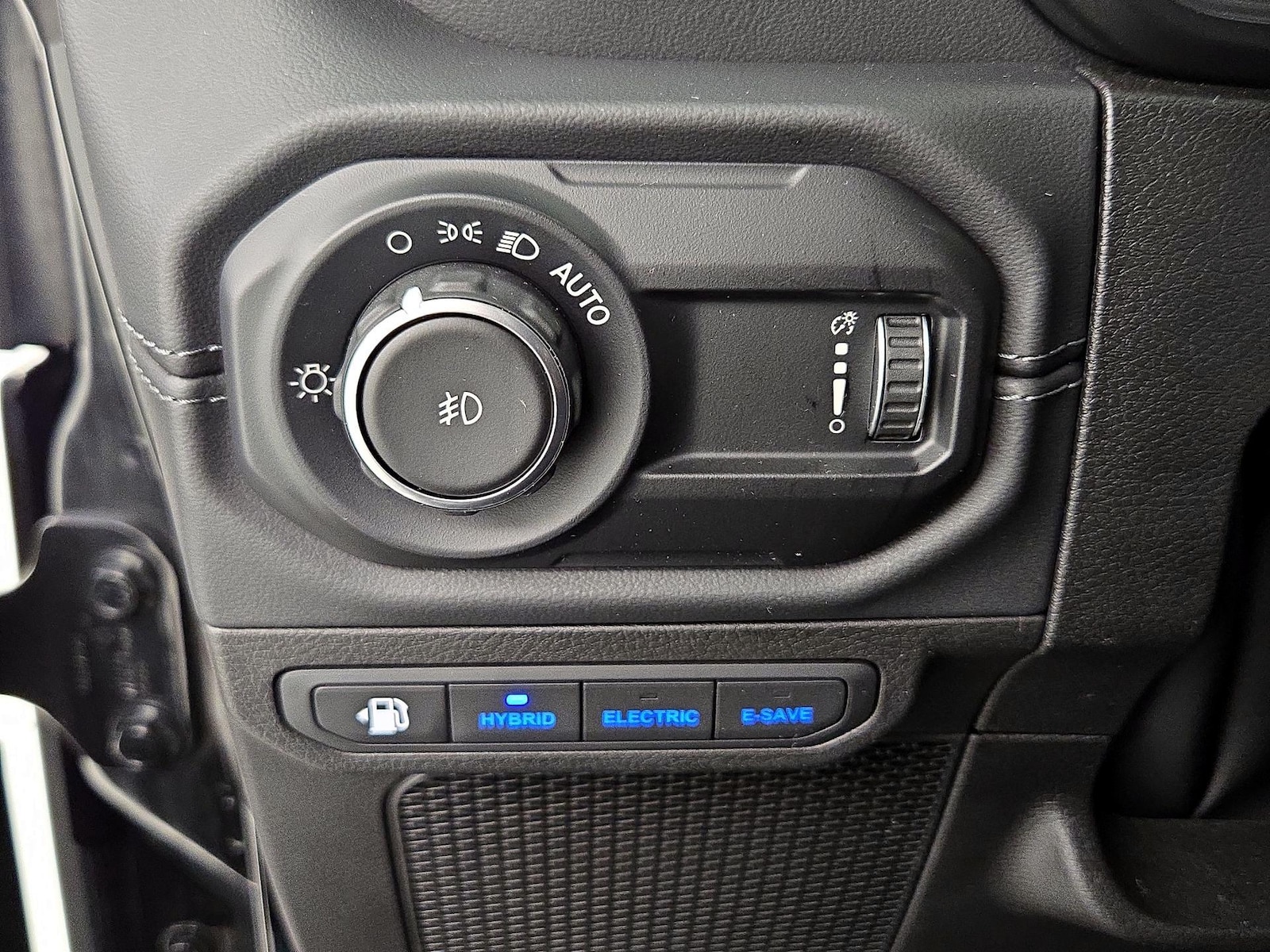 2024 Jeep Wrangler 4xe Sahara 4XE - Photo 14