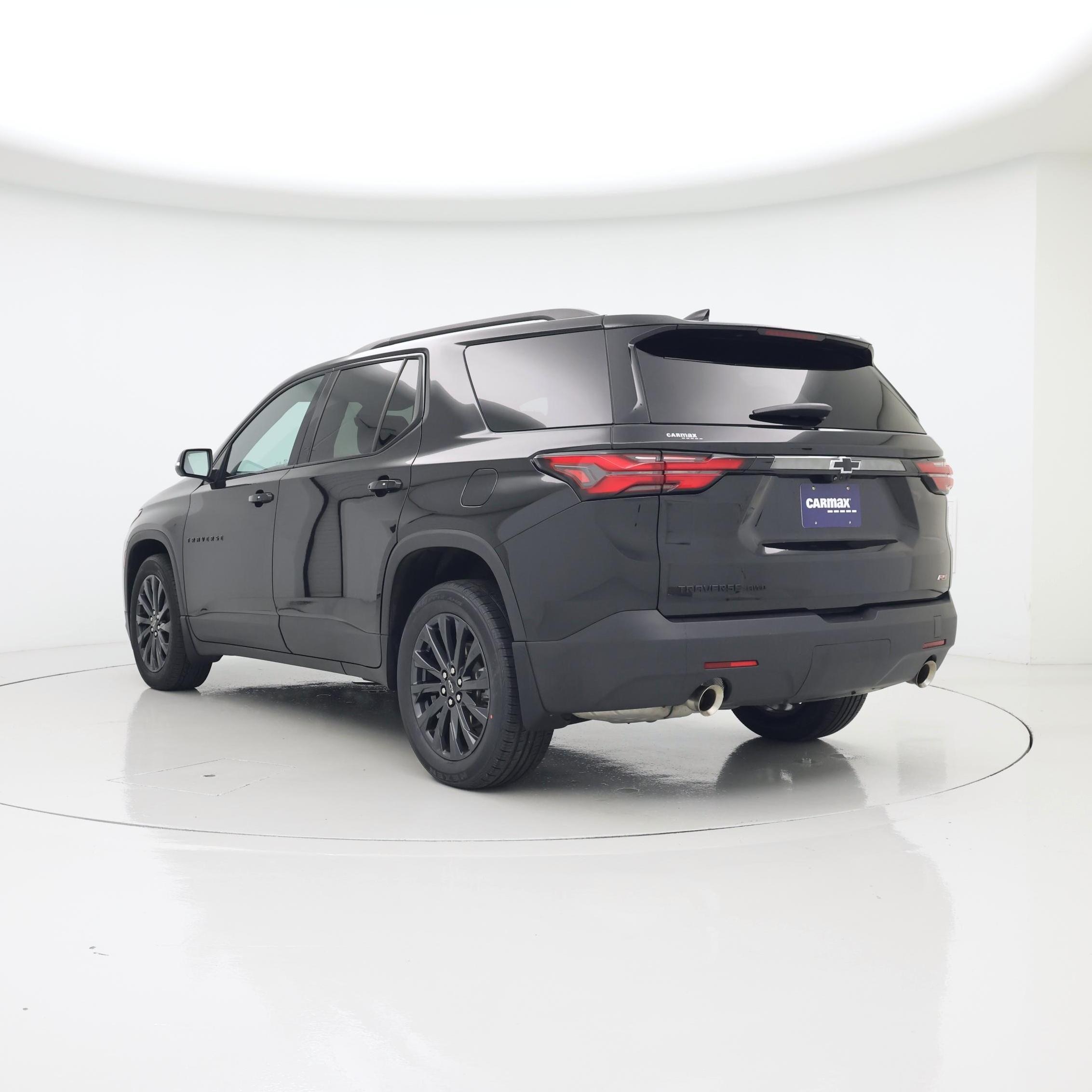 Thumbnail: 2023 Chevrolet Traverse - 2