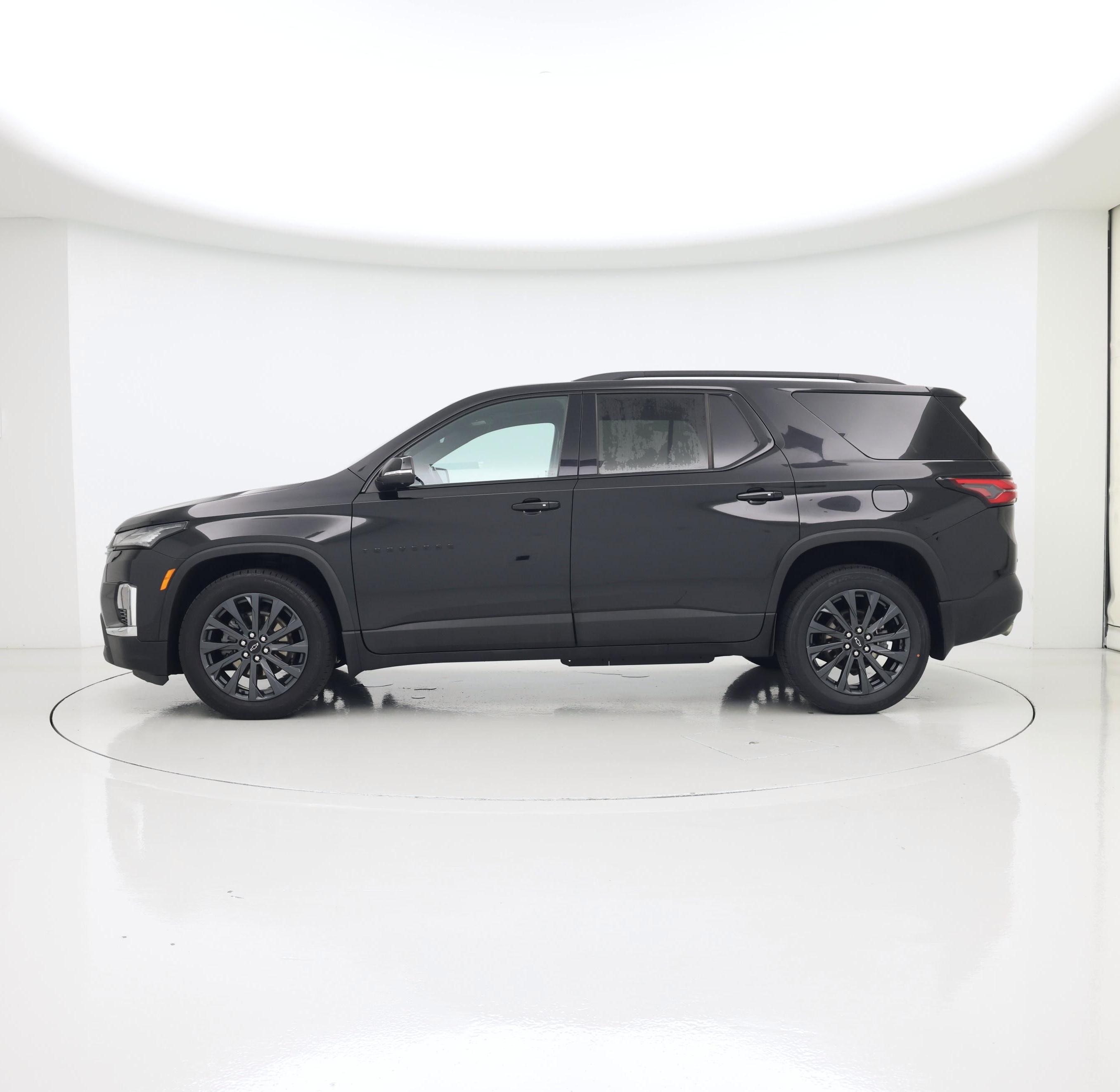 Thumbnail: 2023 Chevrolet Traverse - 3