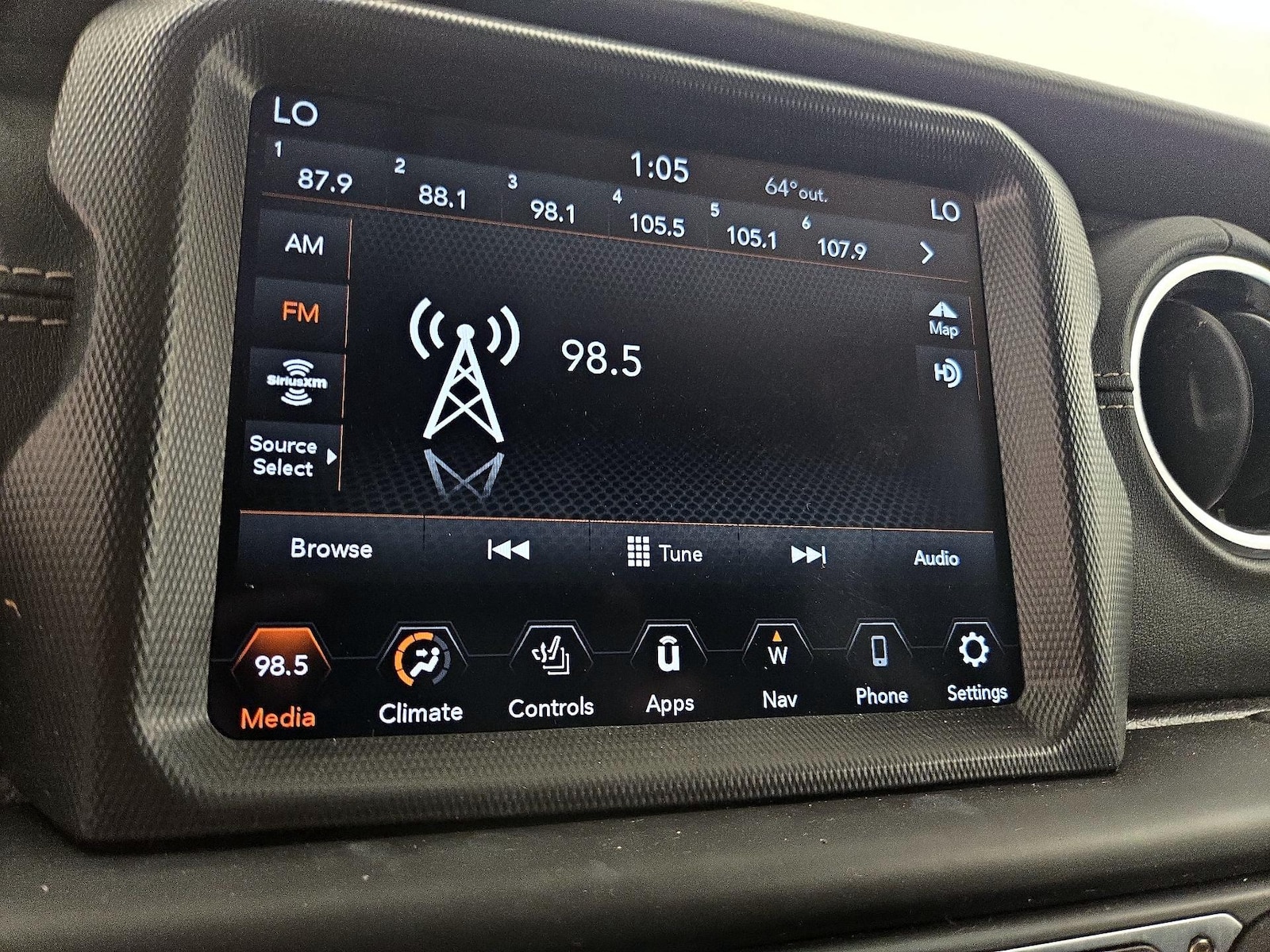 2023 Jeep Wrangler 4xe Sahara 4XE - Photo 17