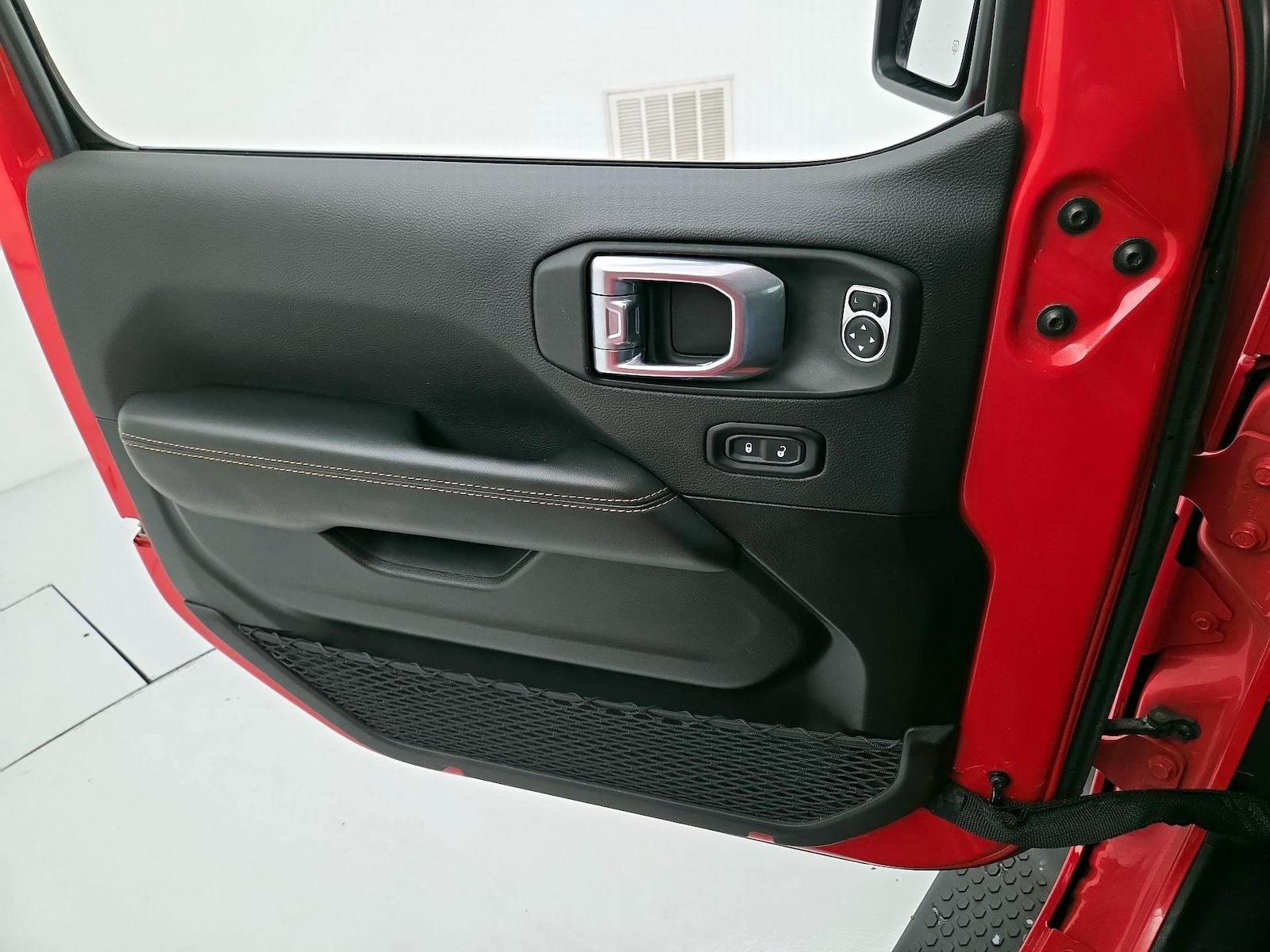 2024 Jeep Wrangler 4xe Sahara 4XE - Photo 13