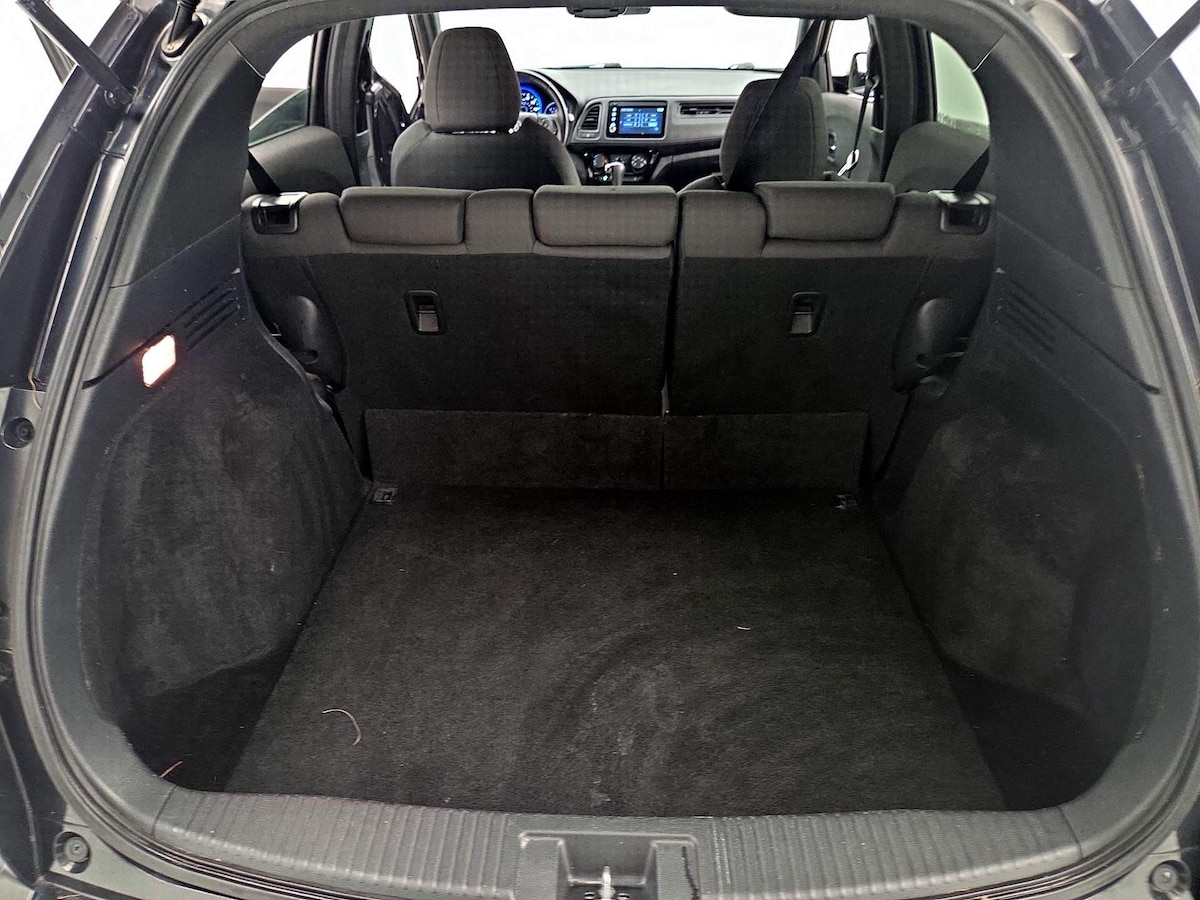 Trunk/Cargo (Seats Up)
