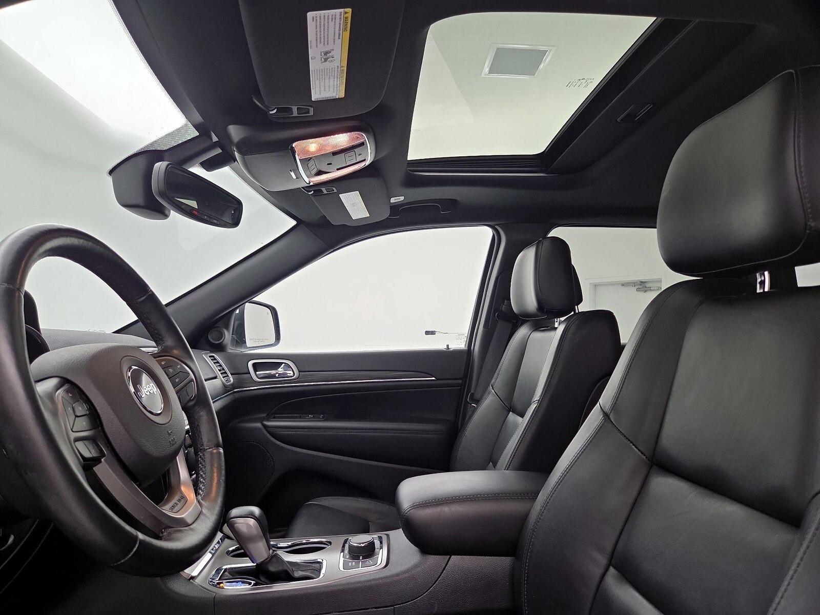 Sunroof(s) & Overhead Airbags