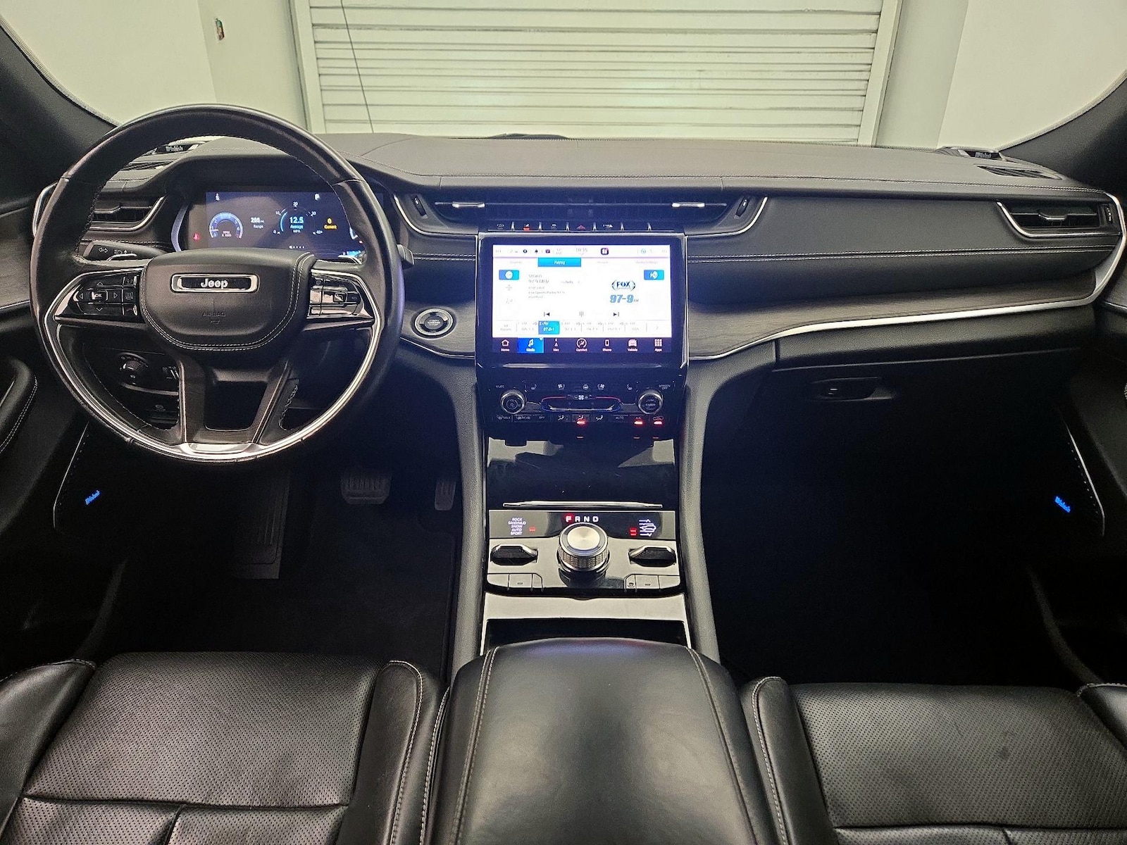 2022 Jeep Grand Cherokee Overland - Photo 10