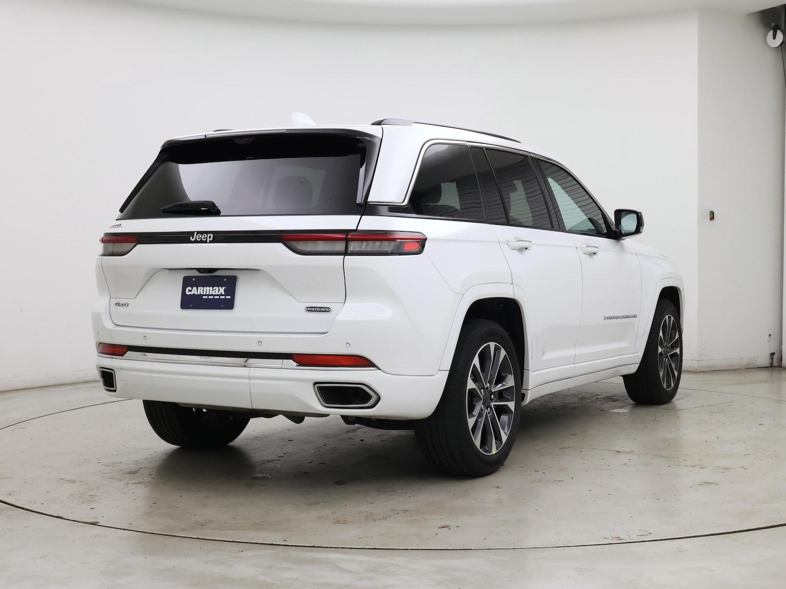 2022 Jeep Grand Cherokee Overland - Photo 9