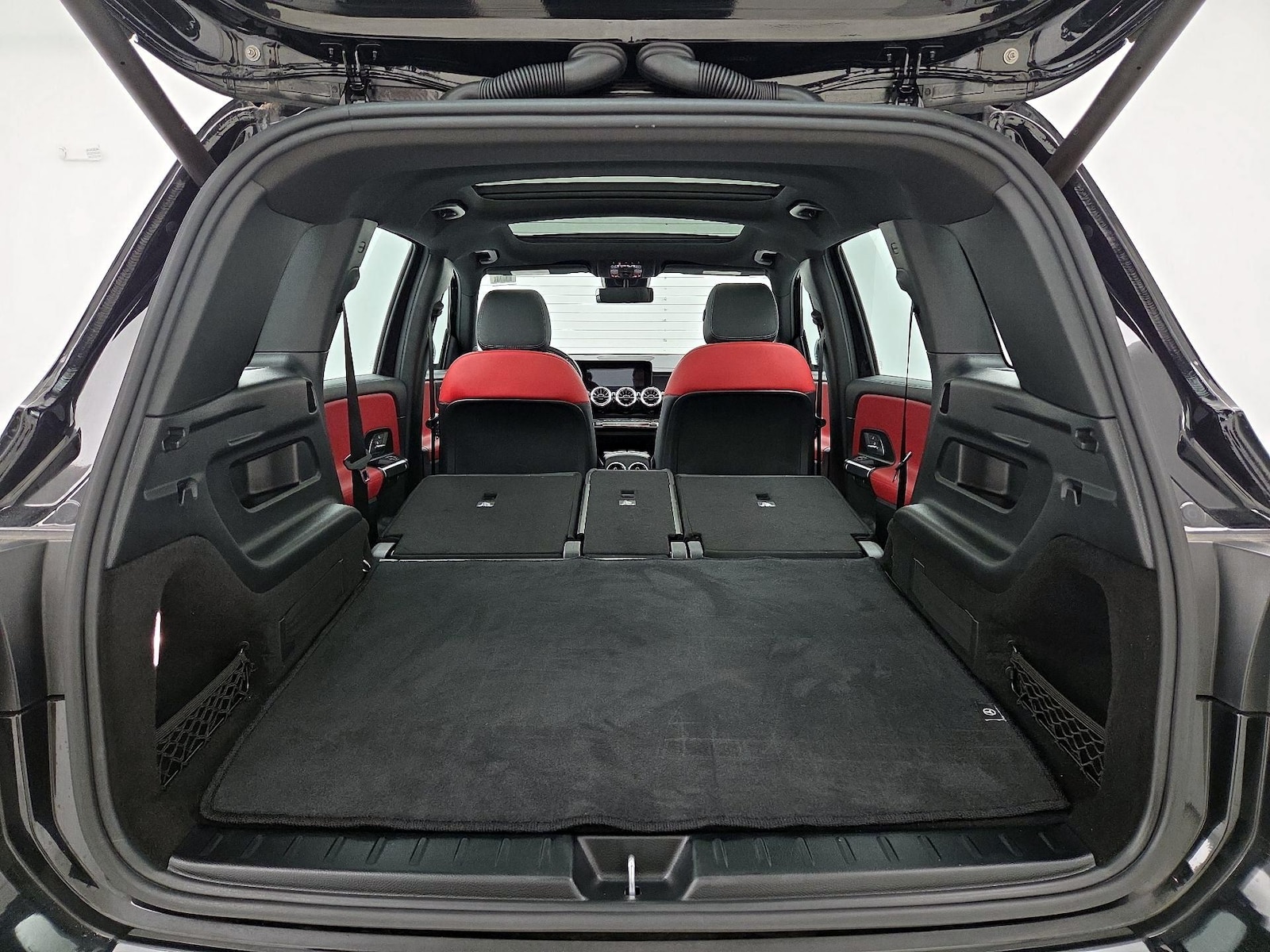 2022 Mercedes-Benz GLB AMG GLB35 - Photo 24