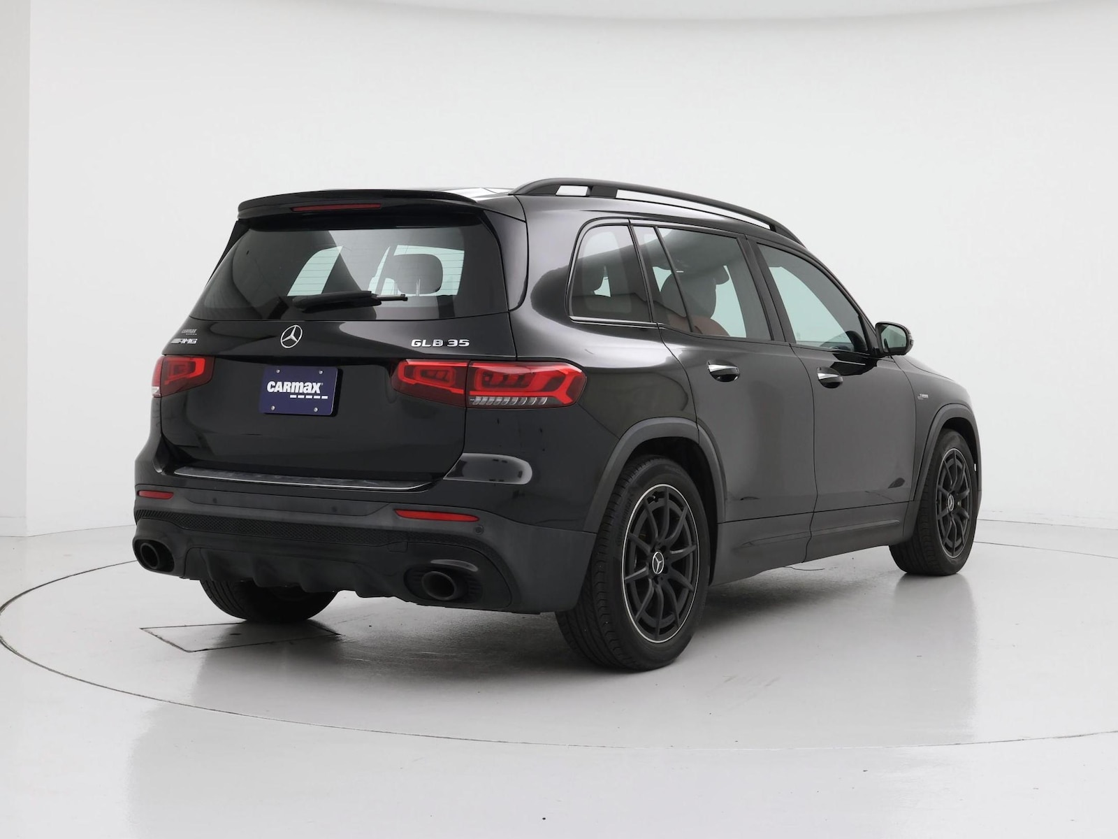 2022 Mercedes-Benz GLB AMG GLB35 - Photo 9