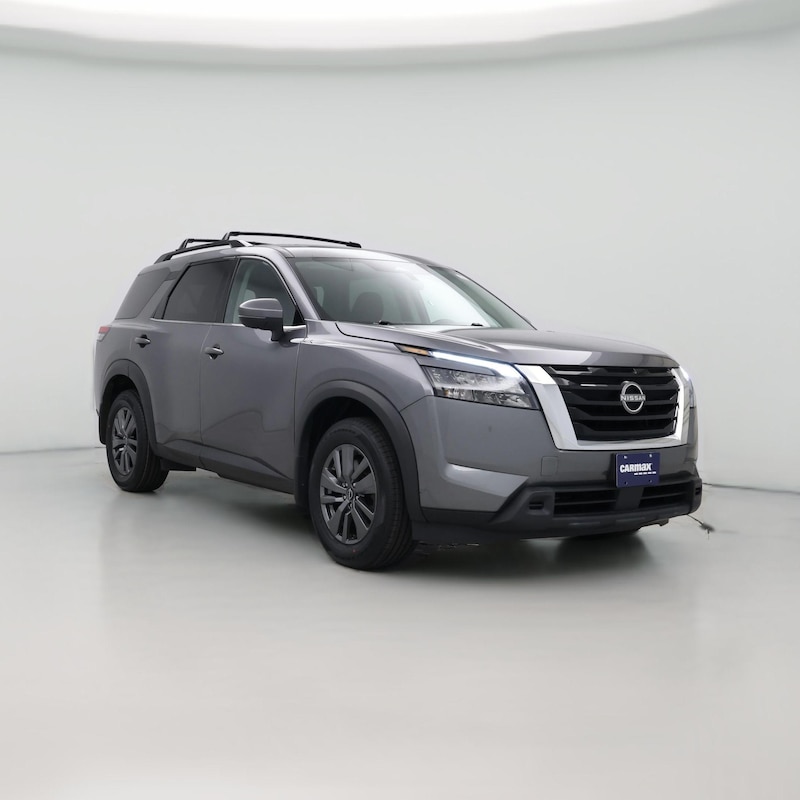2023 Nissan Pathfinder SV