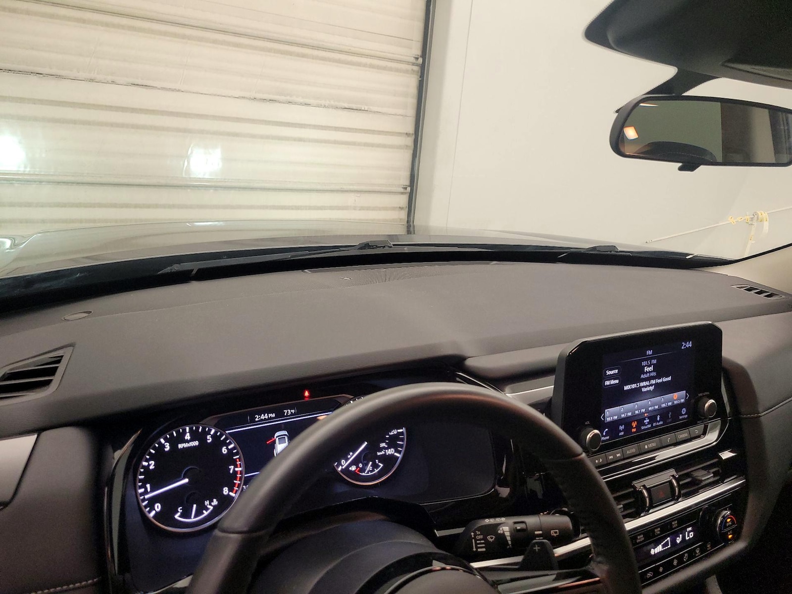 2023 Nissan Pathfinder SV - Photo 10