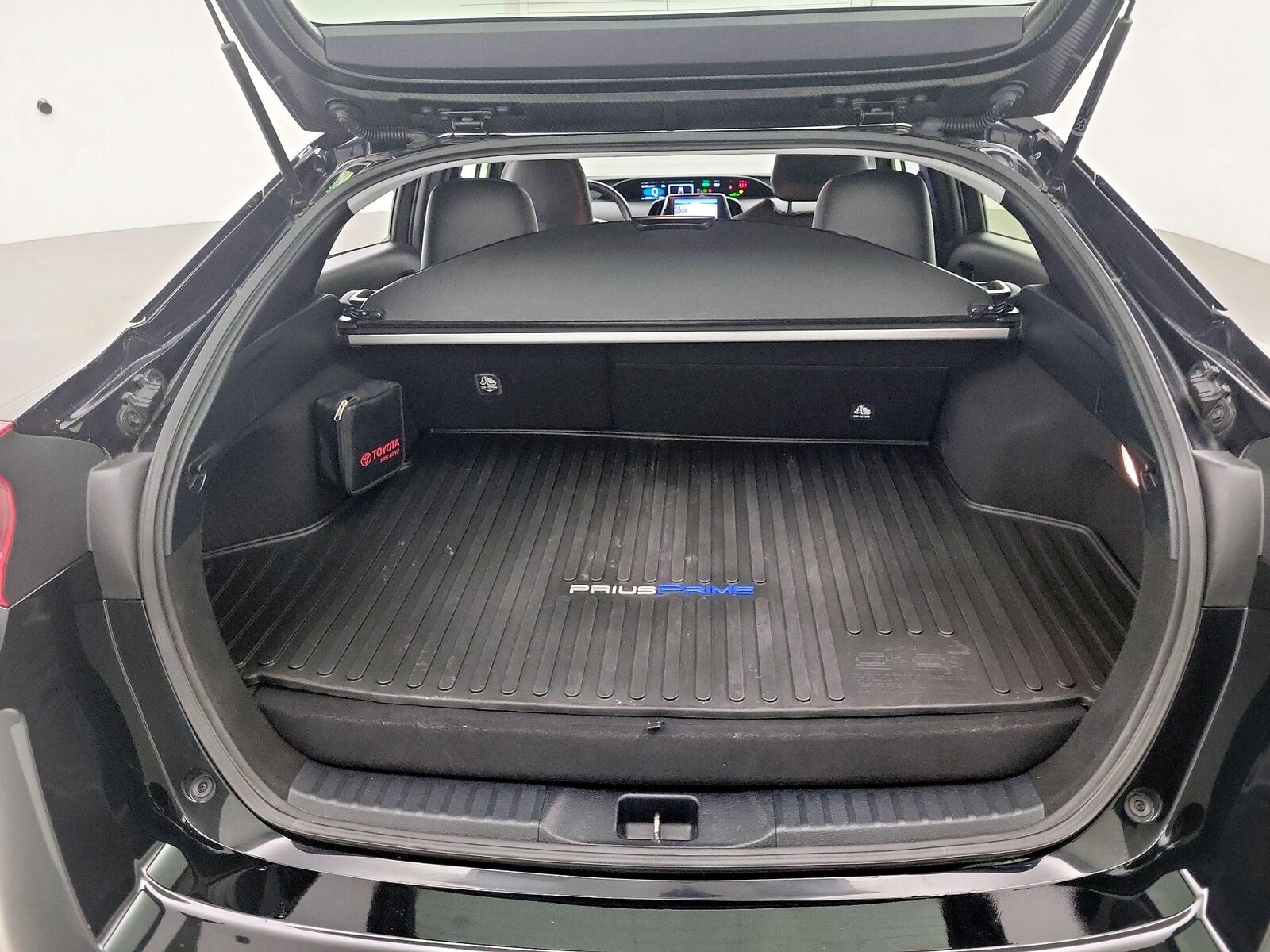 2021 Toyota Prius Prime Limited - Photo 22
