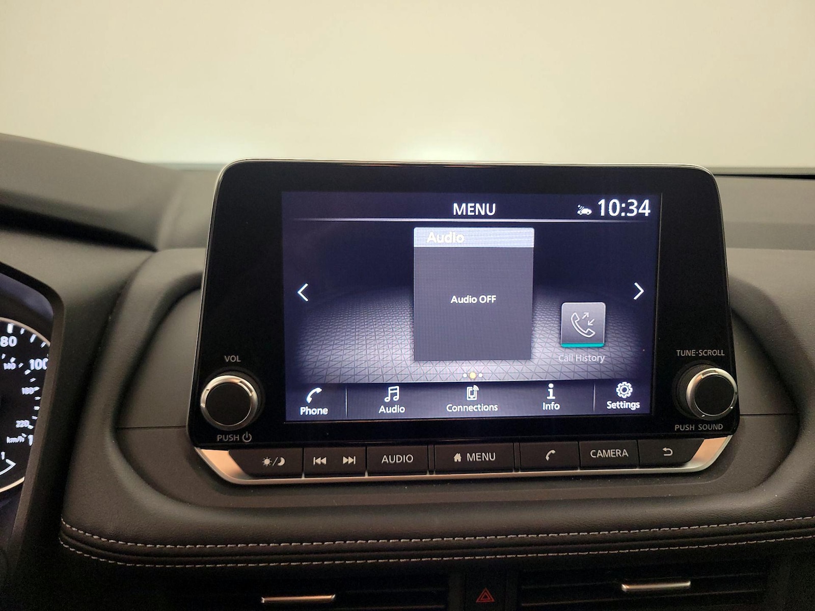 2025 Nissan Rogue SV - Photo 16