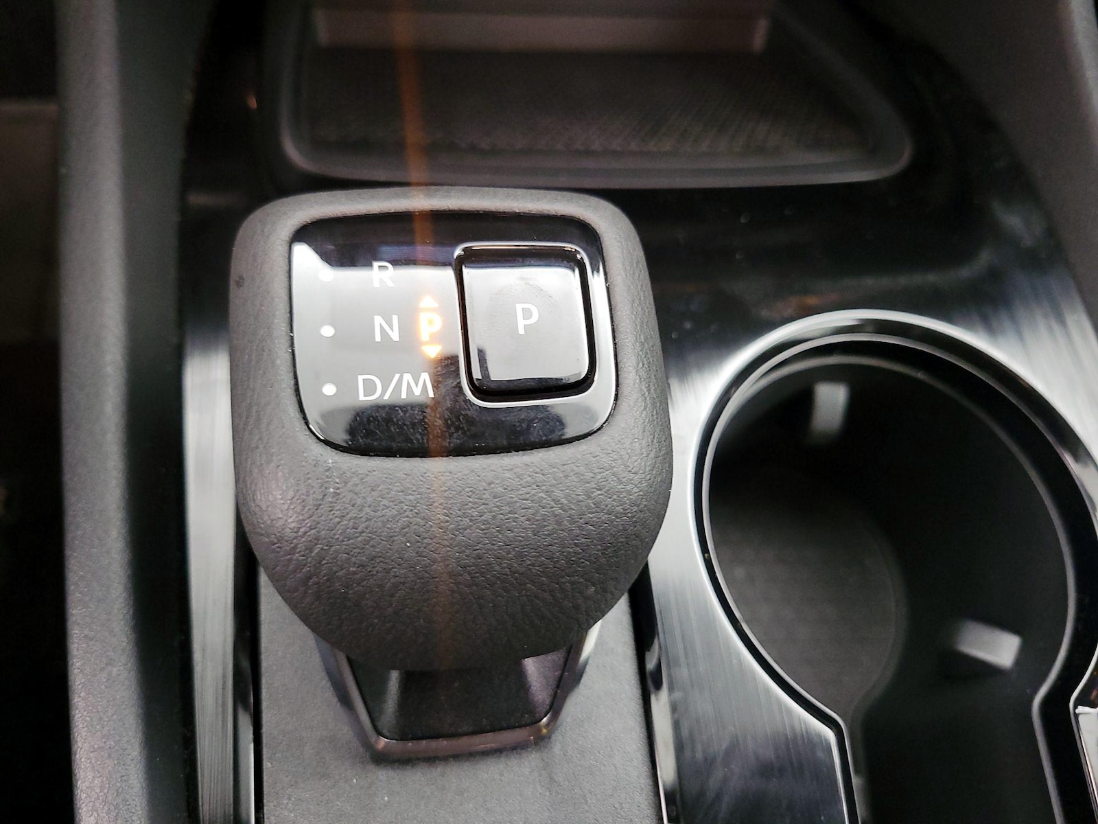 2025 Nissan Rogue SV - Photo 18
