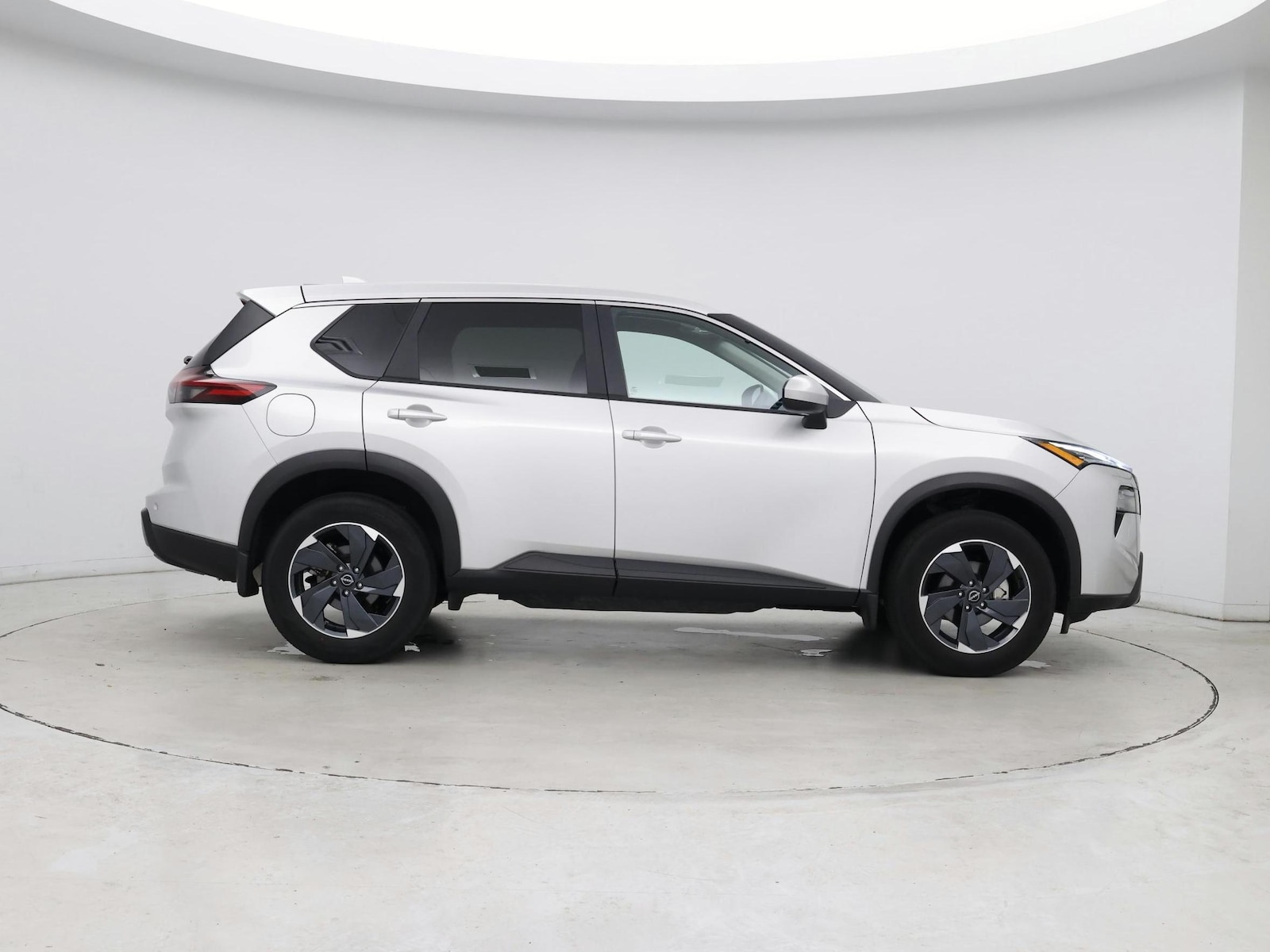 2025 Nissan Rogue SV - Photo 8