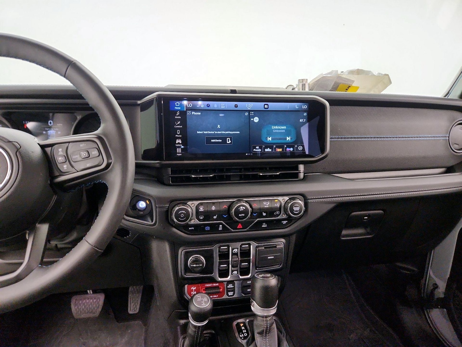 Apple CarPlay® & Android Auto™