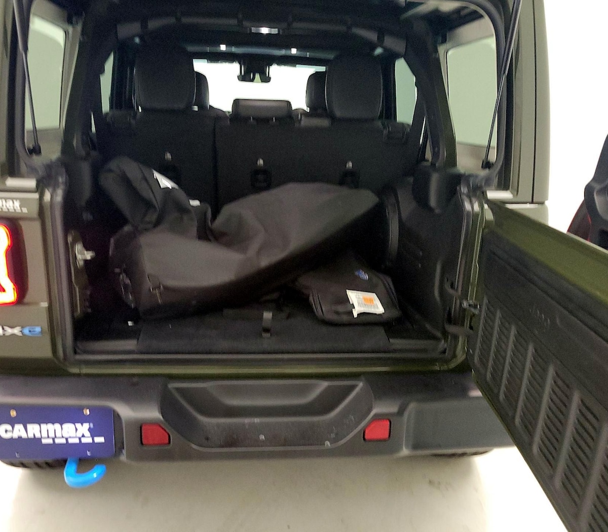 Trunk/Cargo (Seats Up)