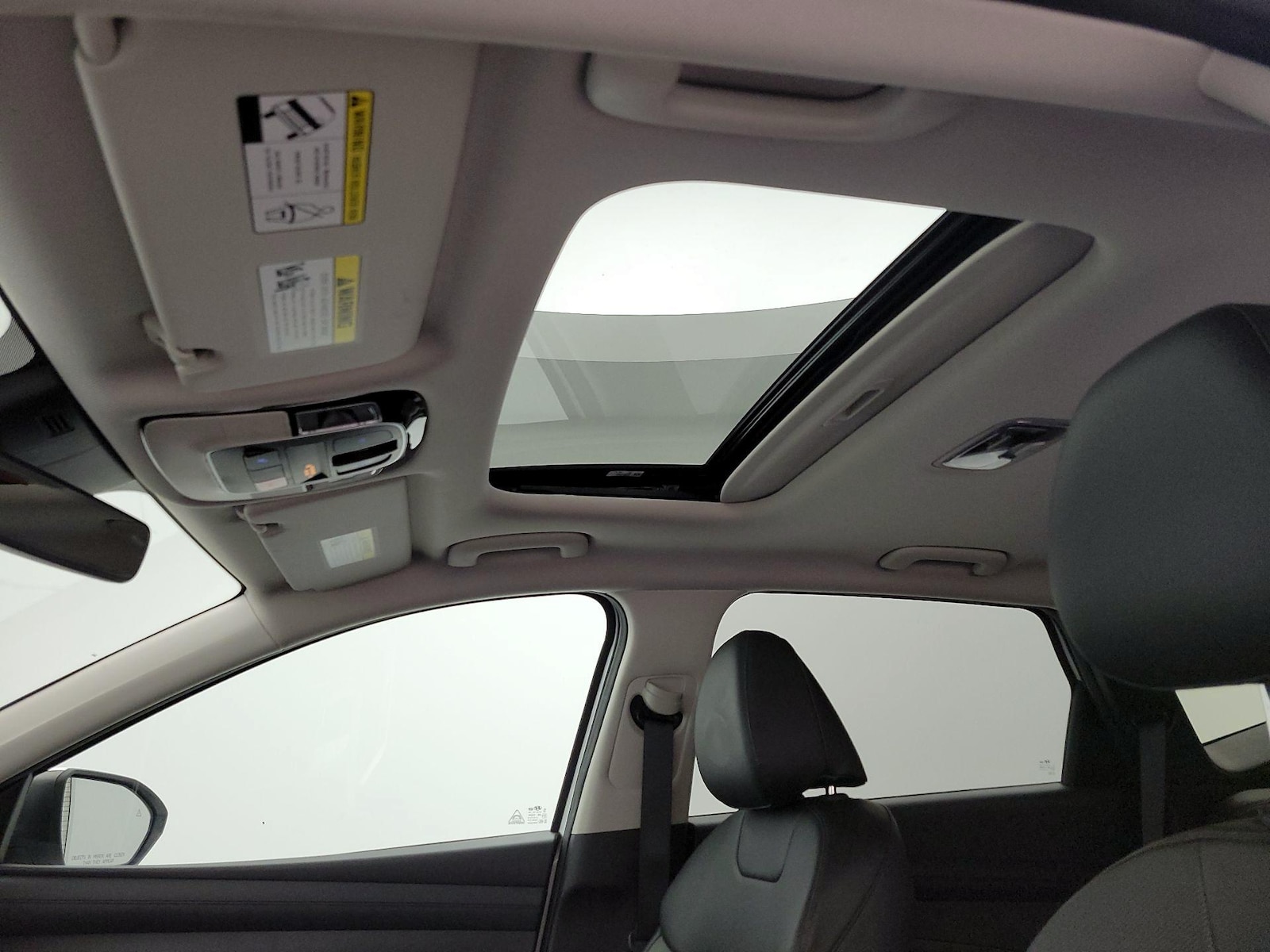 Sunroof(s) & Overhead Airbags