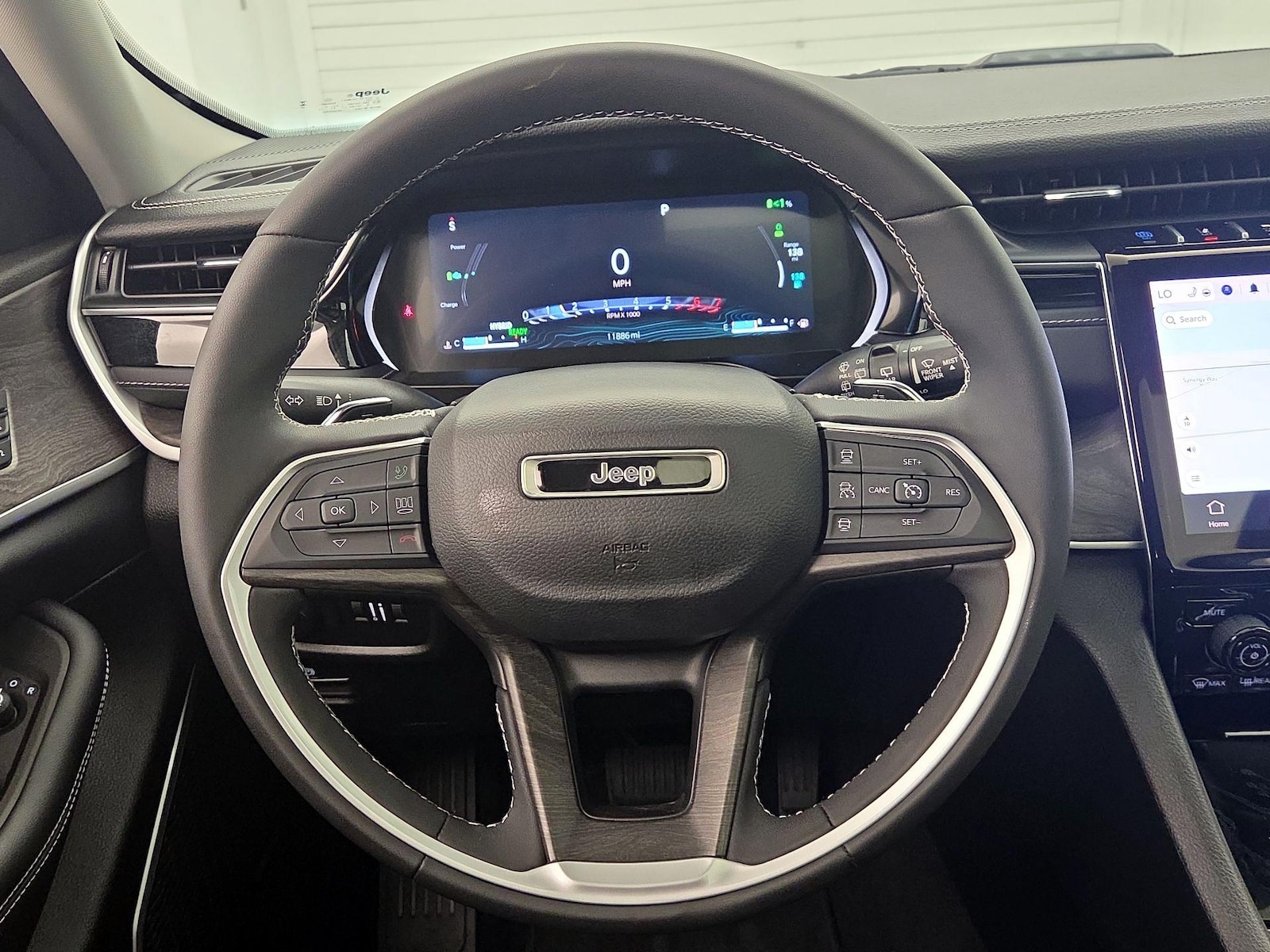 2024 Jeep Grand Cherokee 4xe - Photo 11