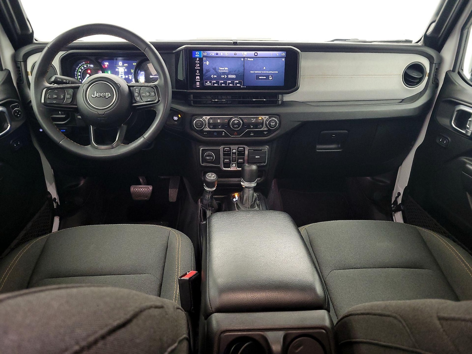 Apple CarPlay® & Android Auto™