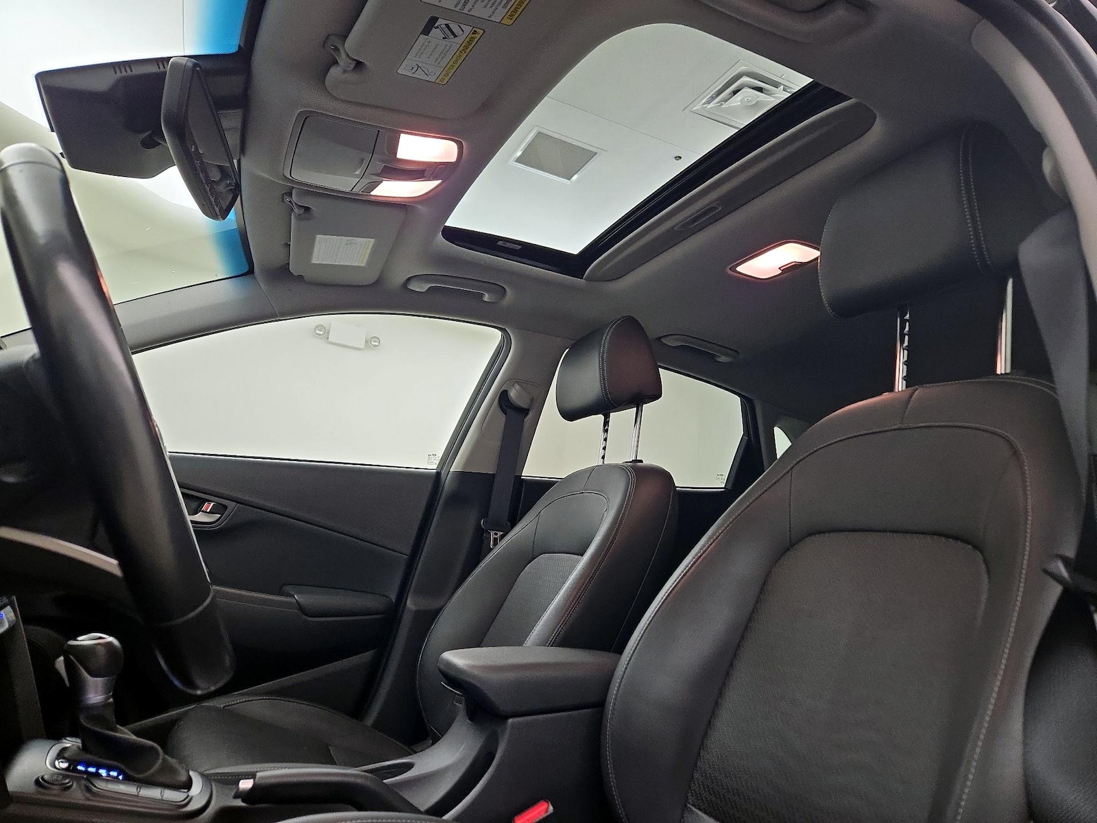 Sunroof(s) & Overhead Airbags