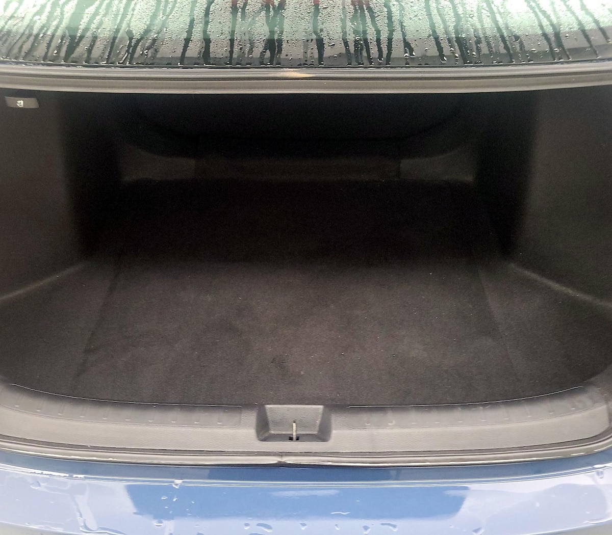 Trunk/Cargo (Seats Up)