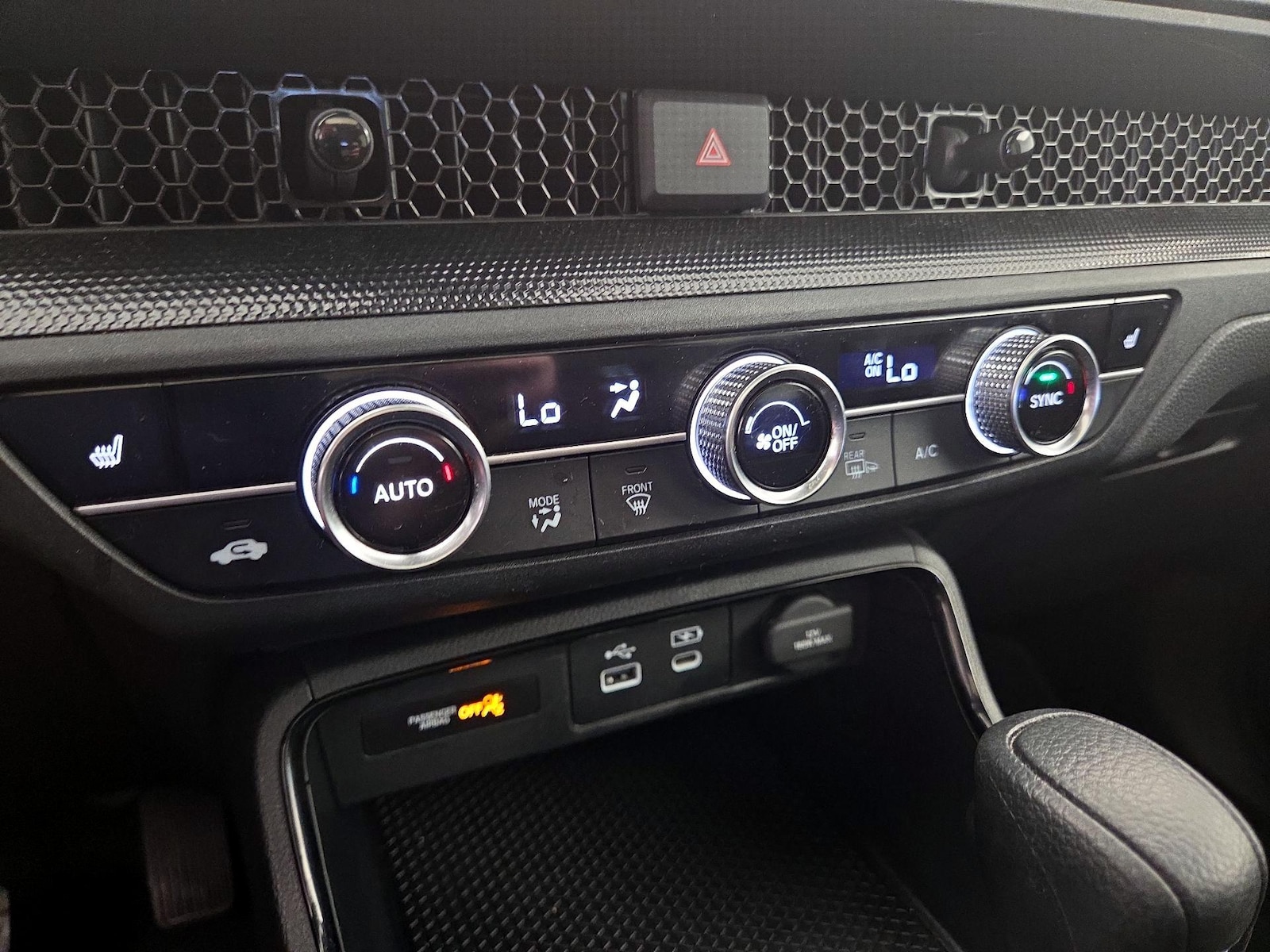 2025 Honda CR-V EX - Photo 17