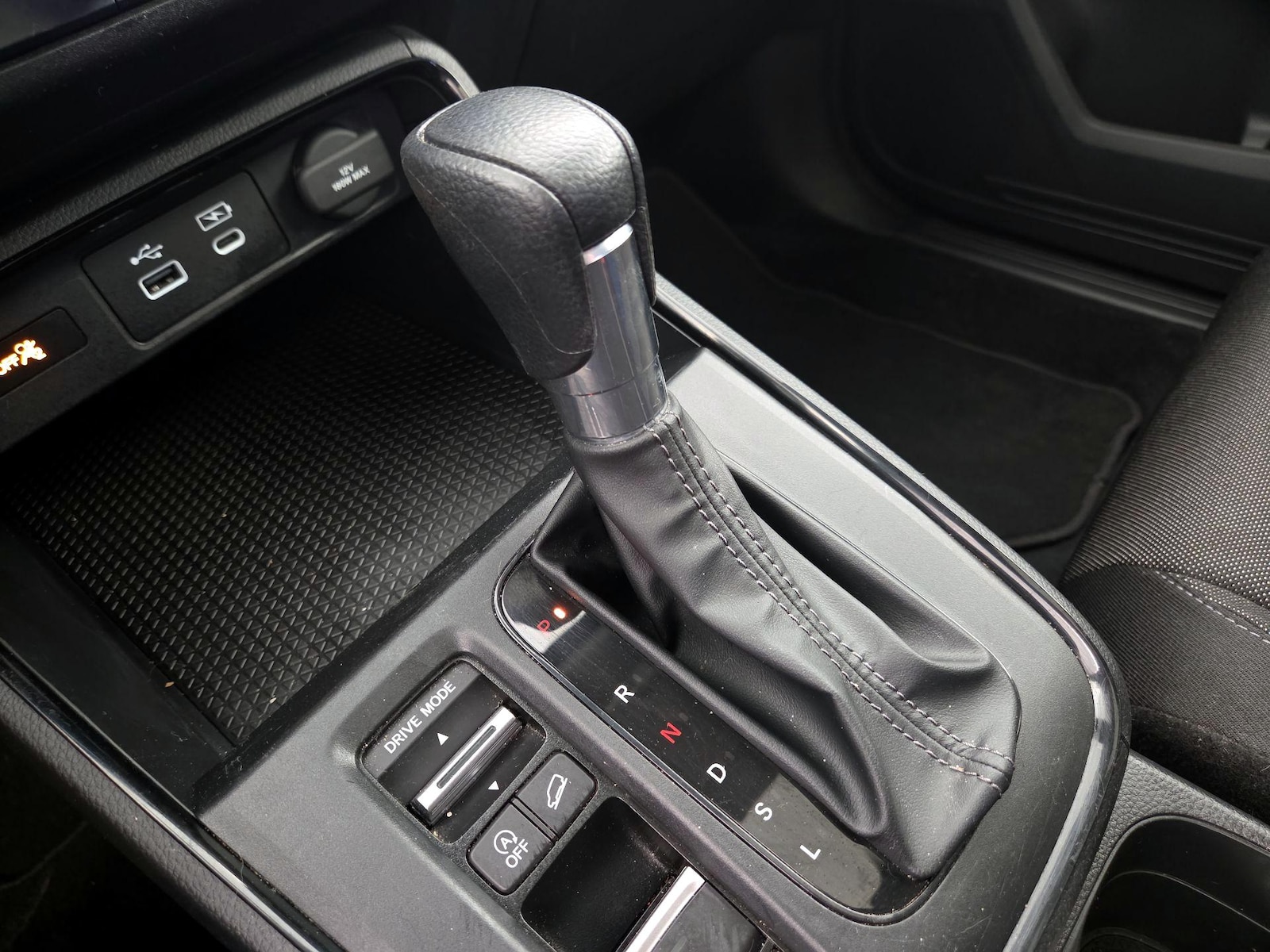 2025 Honda CR-V EX - Photo 18