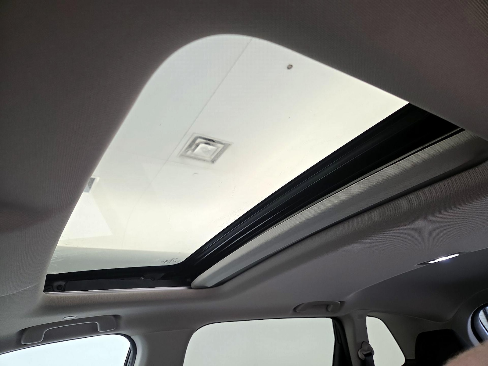 2025 Honda CR-V EX - Photo 20