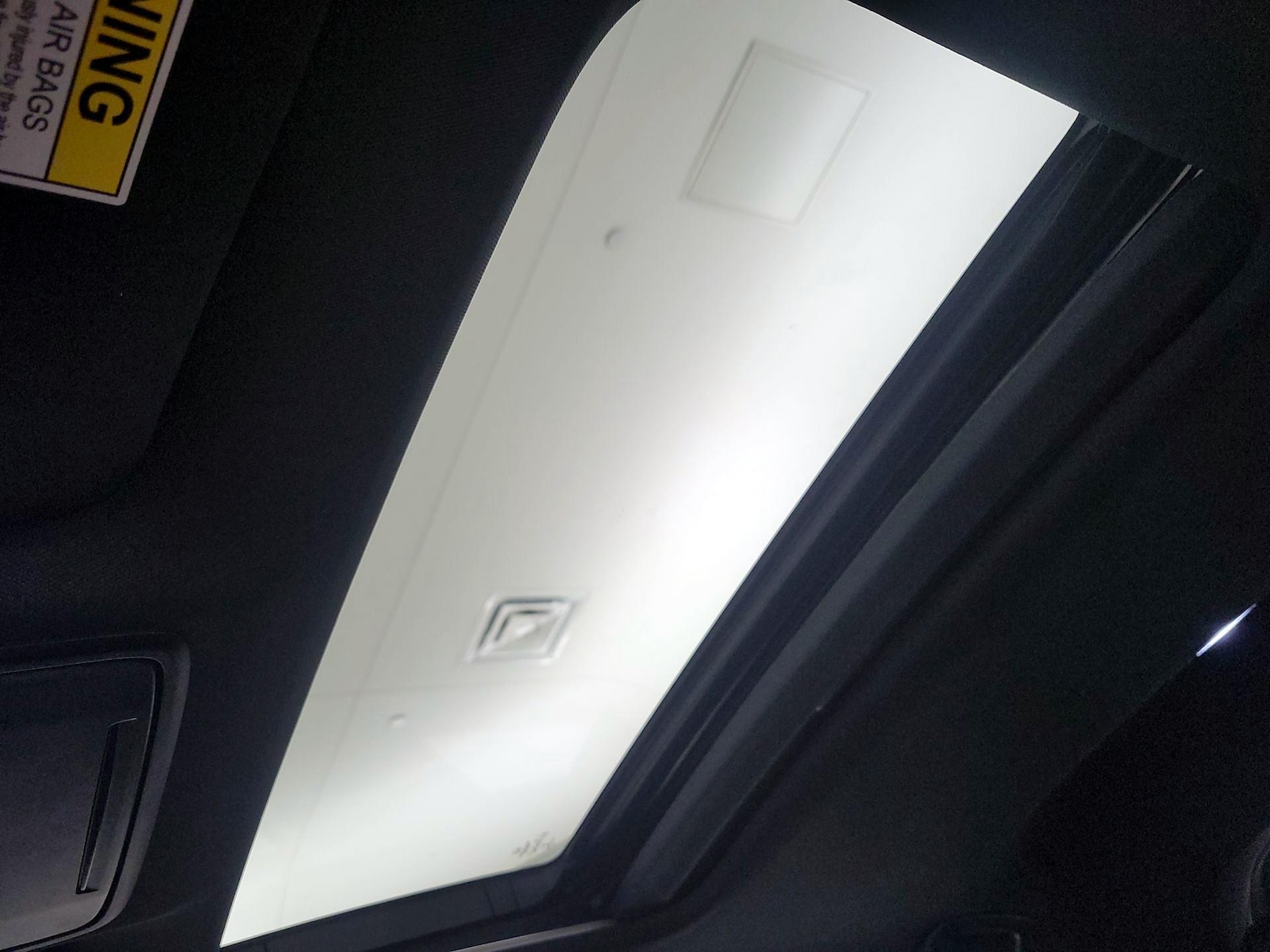 Sunroof(s) & Overhead Airbags