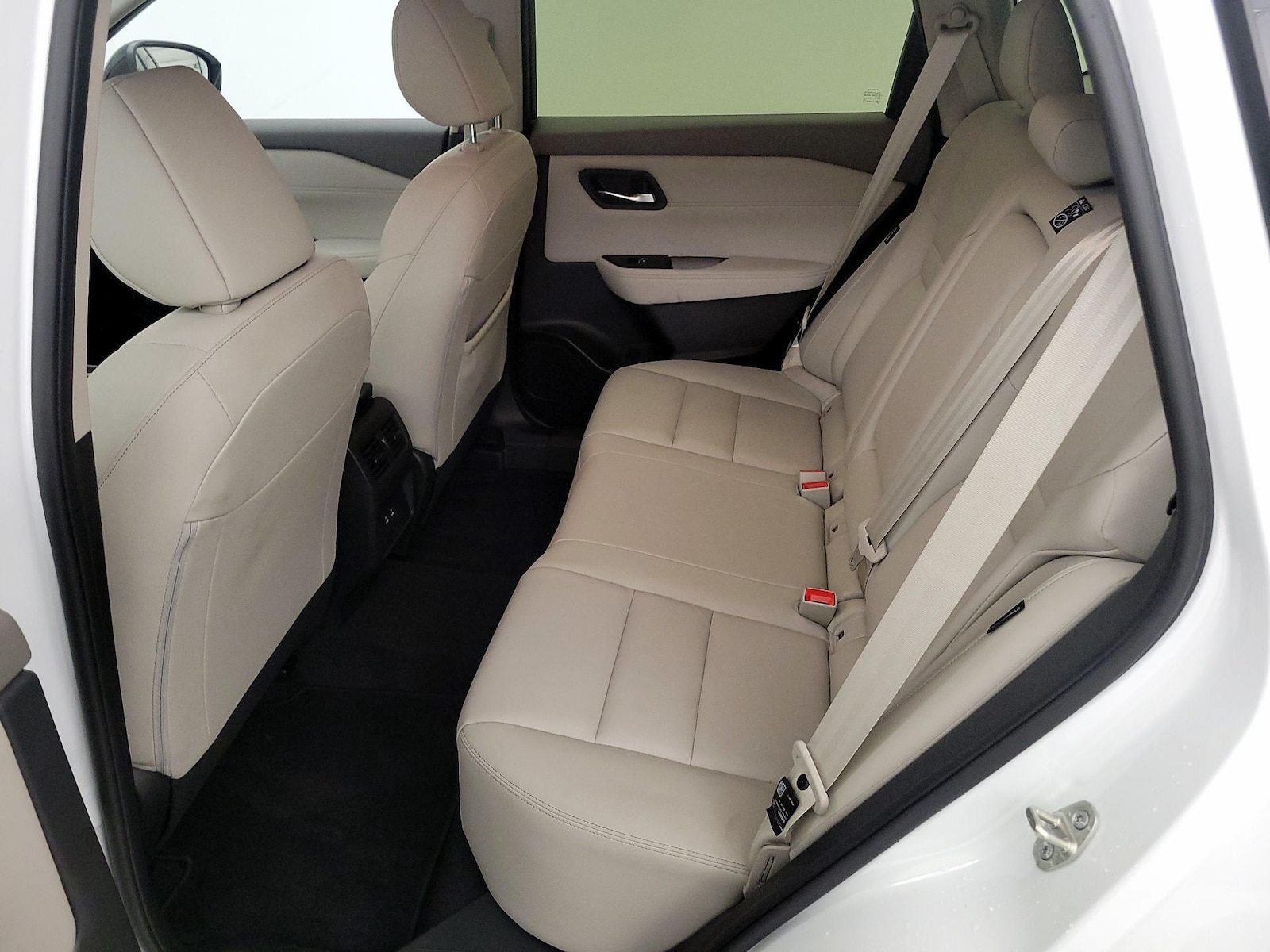 2025 Nissan Rogue SL - Photo 21