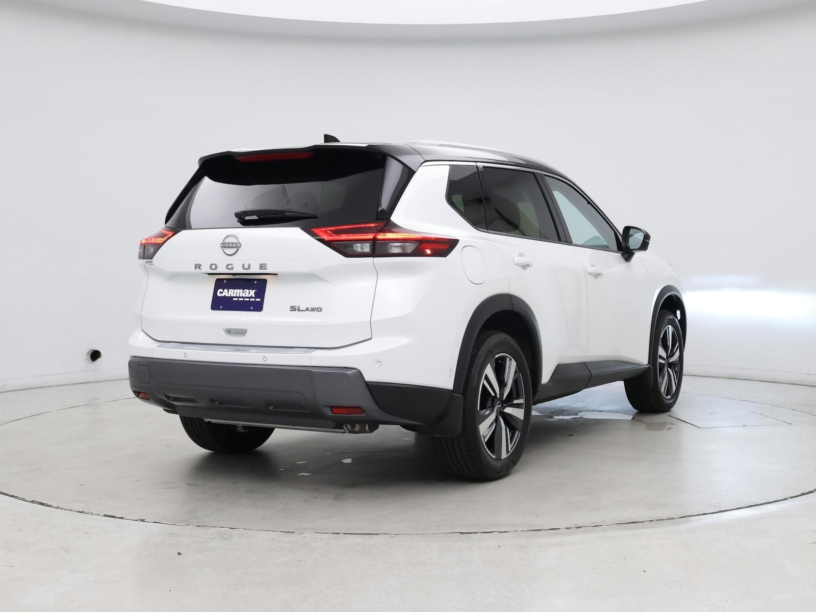 2025 Nissan Rogue SL - Photo 9